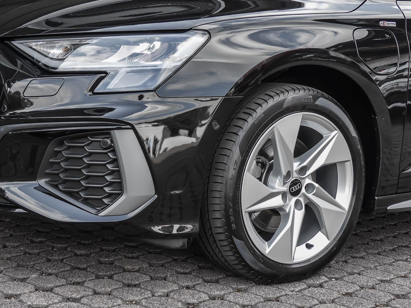 Audi A3 Sportback S line 40 TFSI e S tronic - Samsaru's Car Outlet