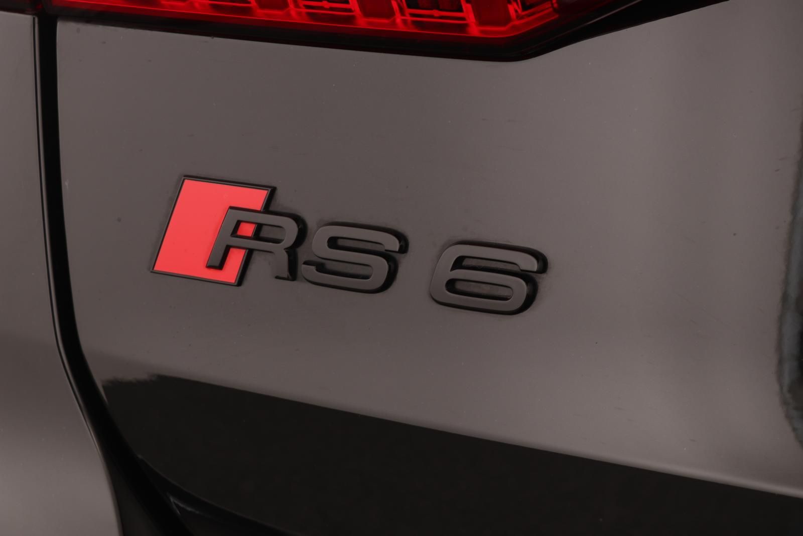 Audi RS6 Avant 305KM/H ASG 06/2027/100tkm ESSENTIAL-P