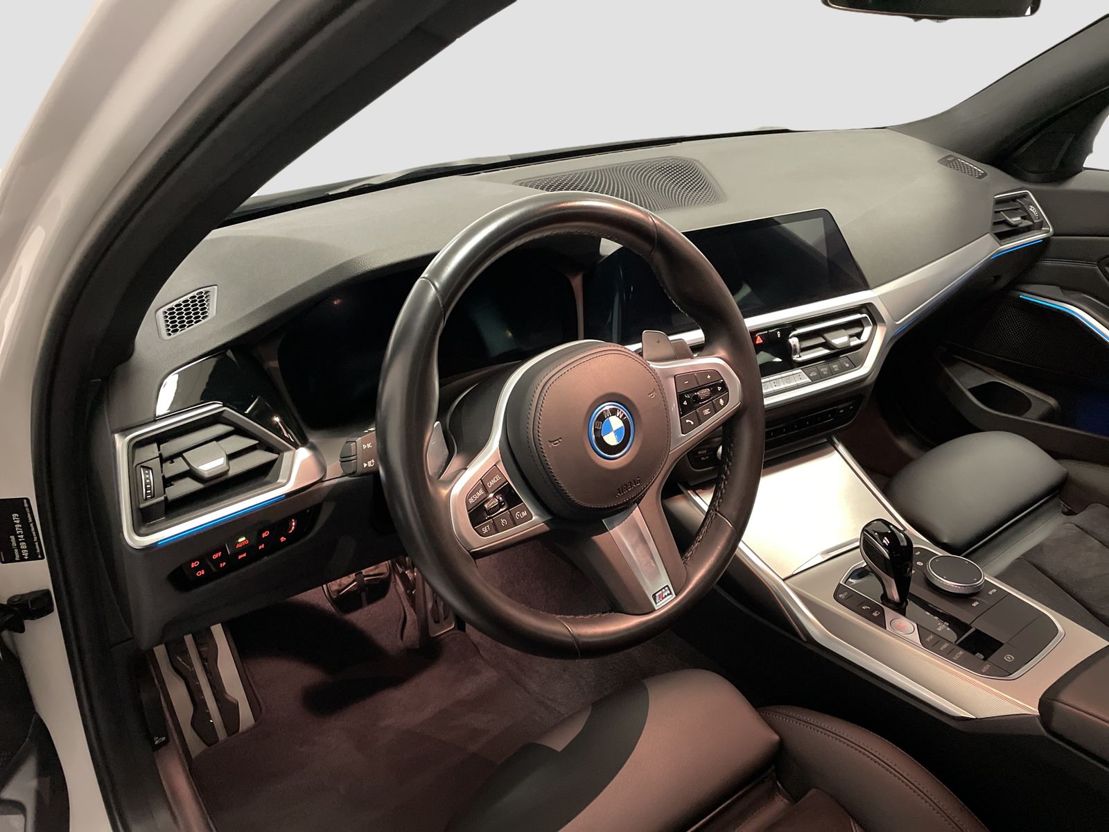 BMW 320e Limousine M Sport - Samsaru's Car Outlet
