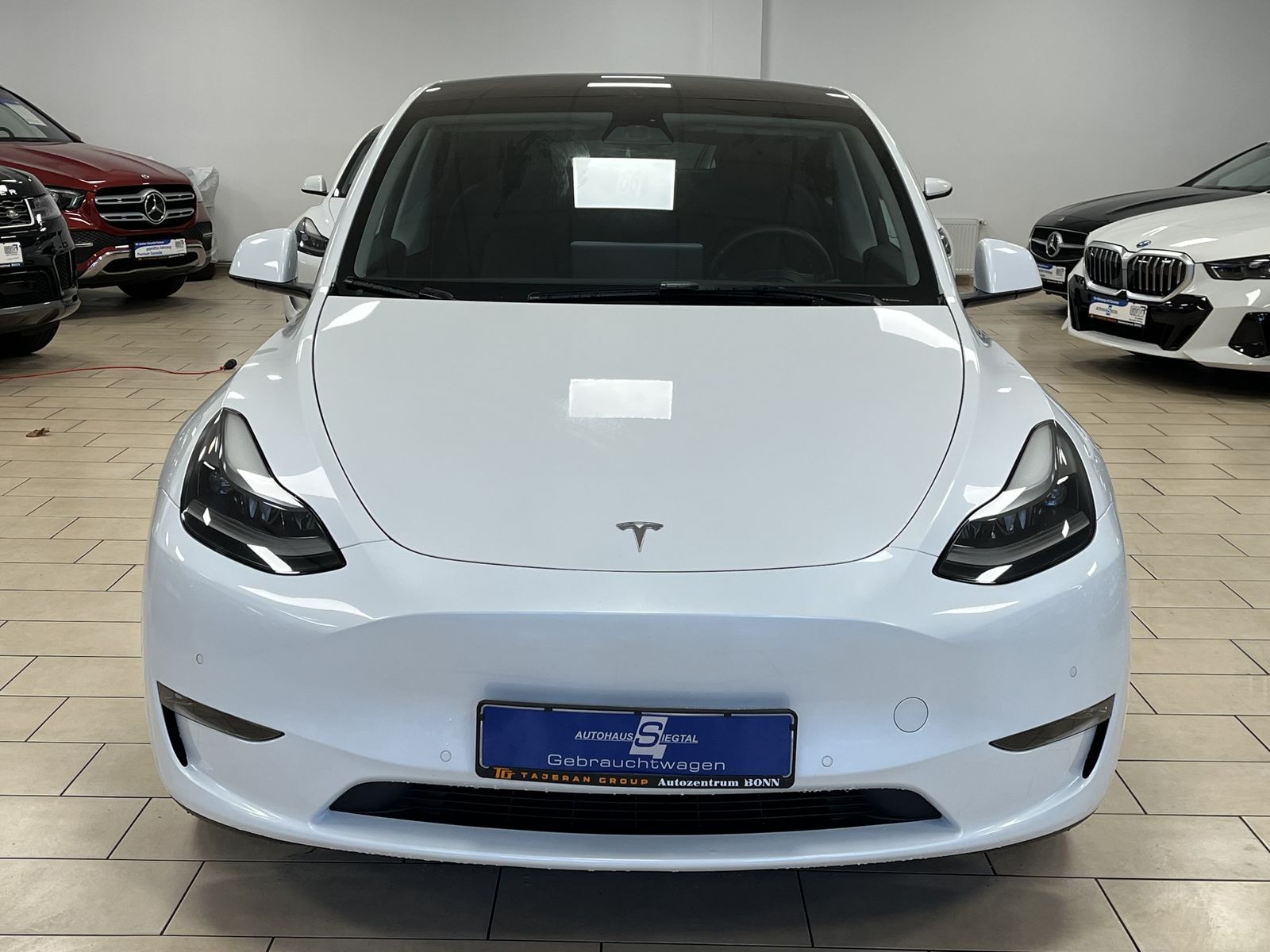 Tesla Model Y Maximale Reichweite Dual AWD ACC Pano