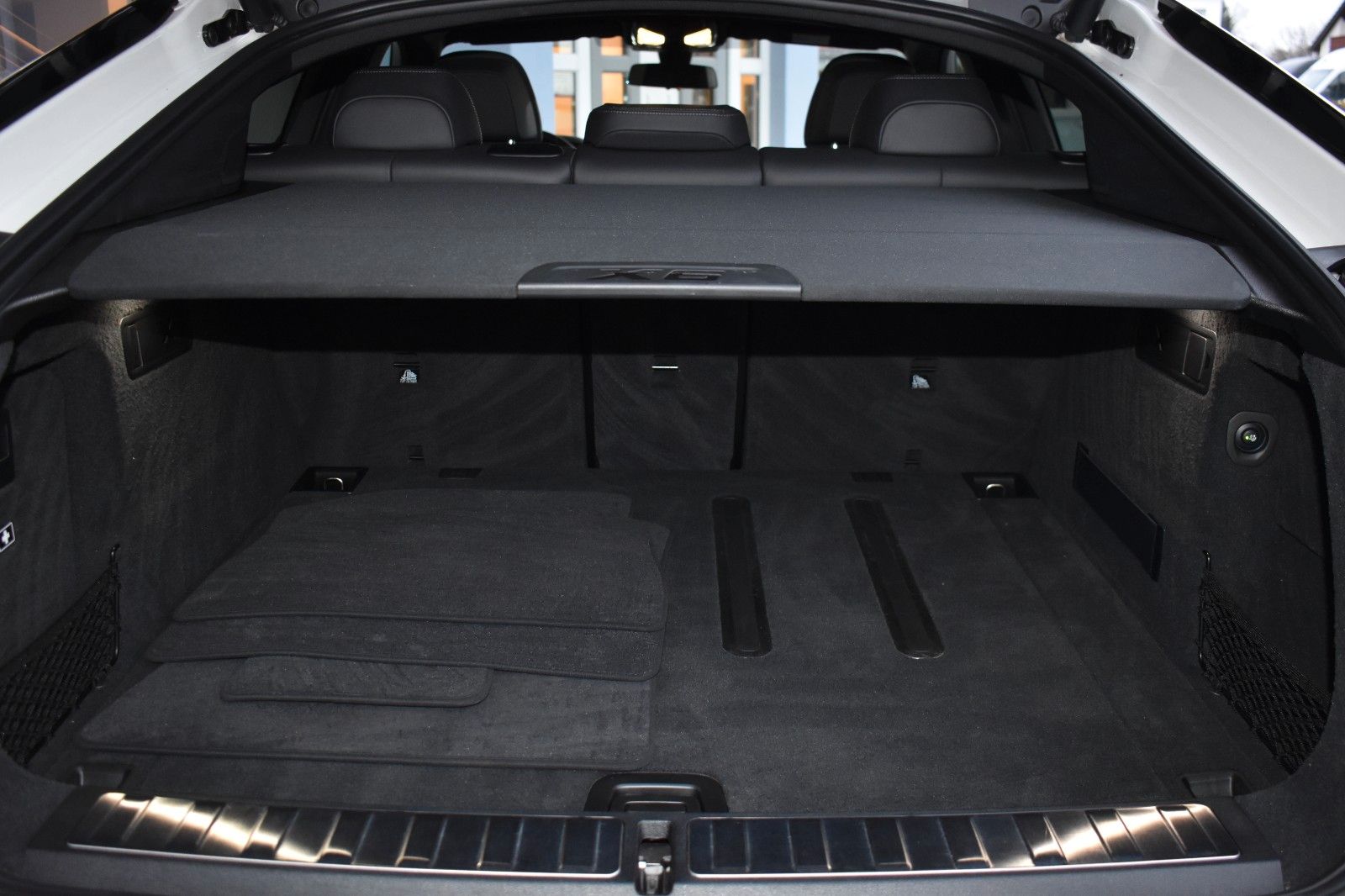 BMW X6 xDrive30d M Sport Laser Abstand Pano AHK