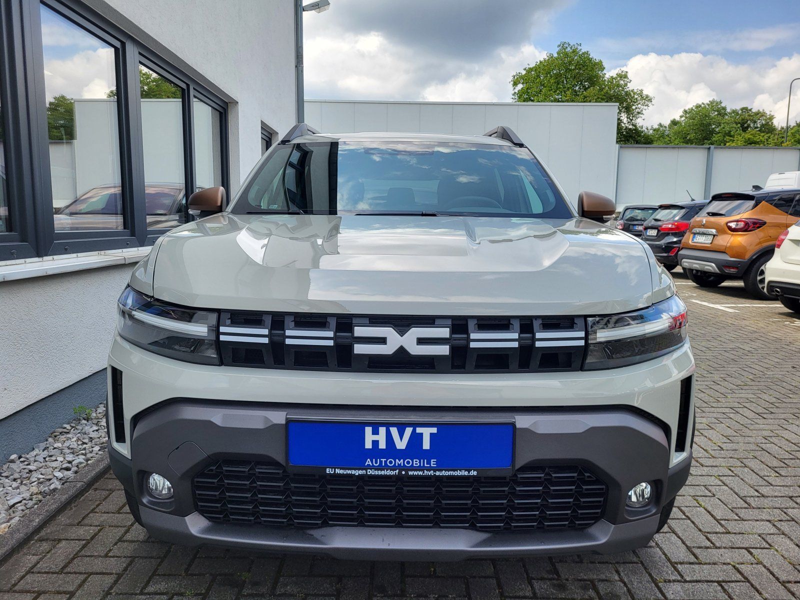 Dacia Duster NEW Hybrid 140 4x2 Extreme - Samsaru's Car Outlet