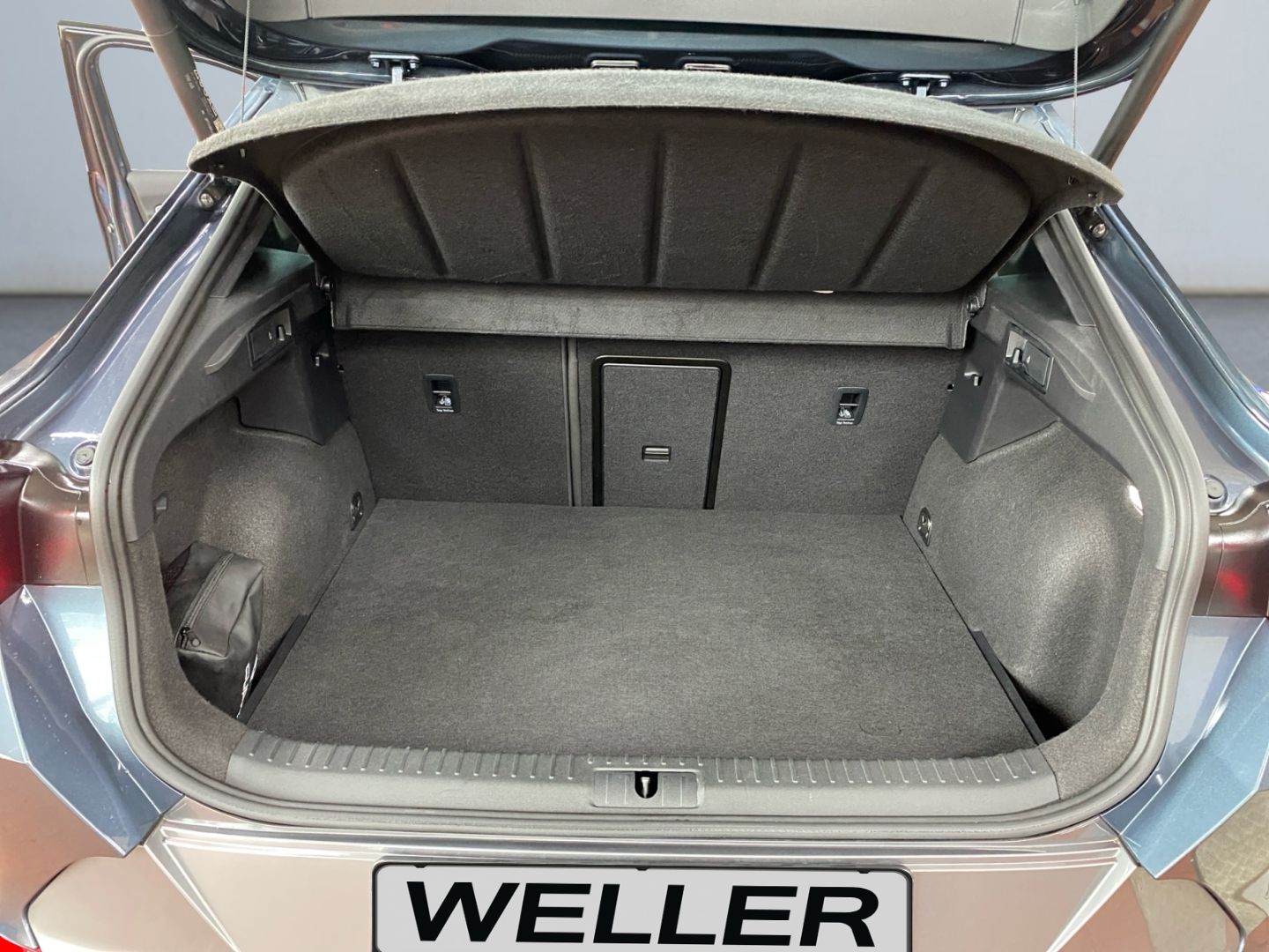 Cupra Formentor 1.4 e-Hybrid DSG *LED*AHK*Pano*DCC*CAM