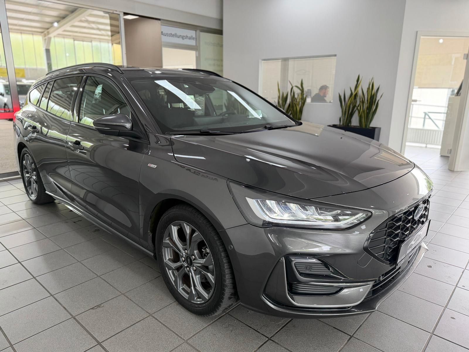 Ford Focus Turnier ST-Line X Aut. 1.Hand|AHK|HUD|PDC