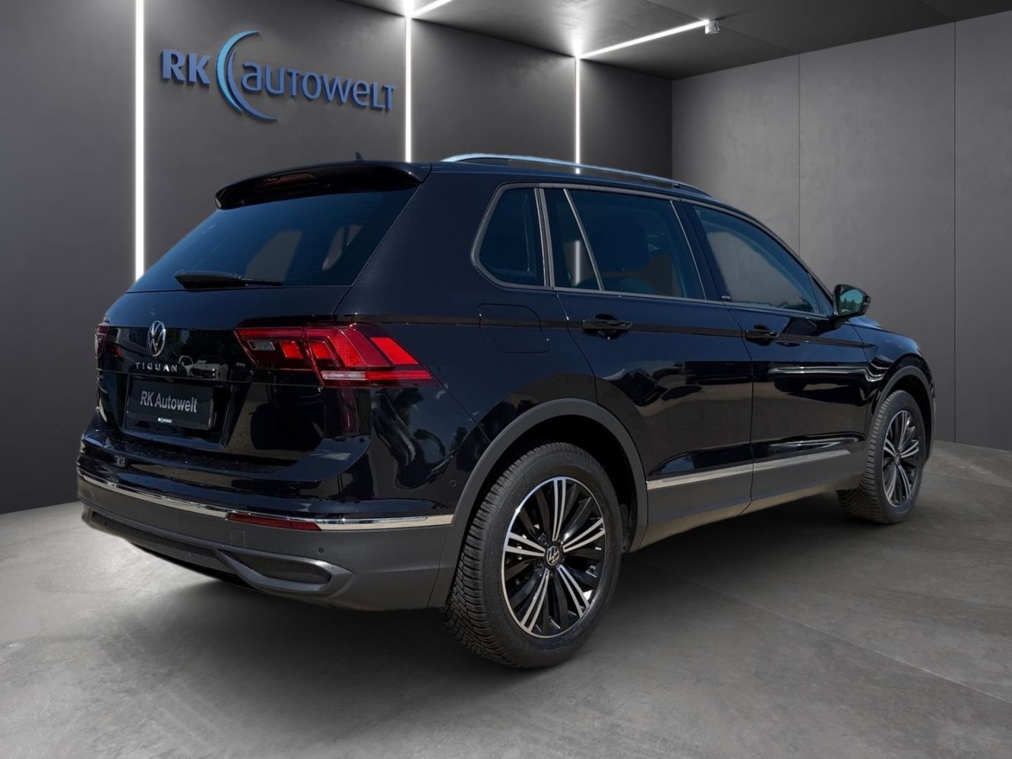 Volkswagen Tiguan Active 1.5 TSI - Samsaru's Car Outlet