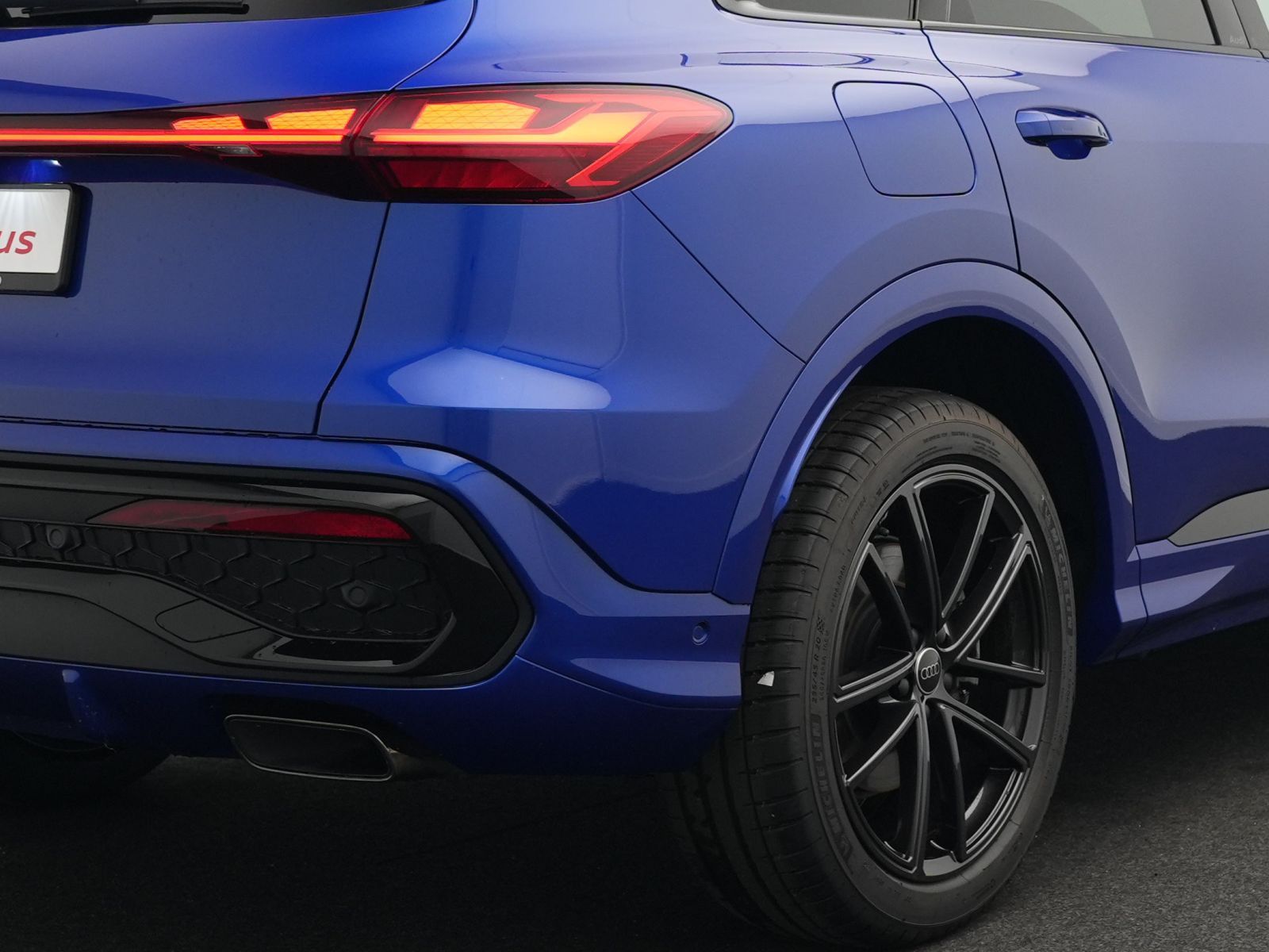 Audi Q5 2.0 TFSI S line S tr. *AHK*PANO*MATRIX*20''*