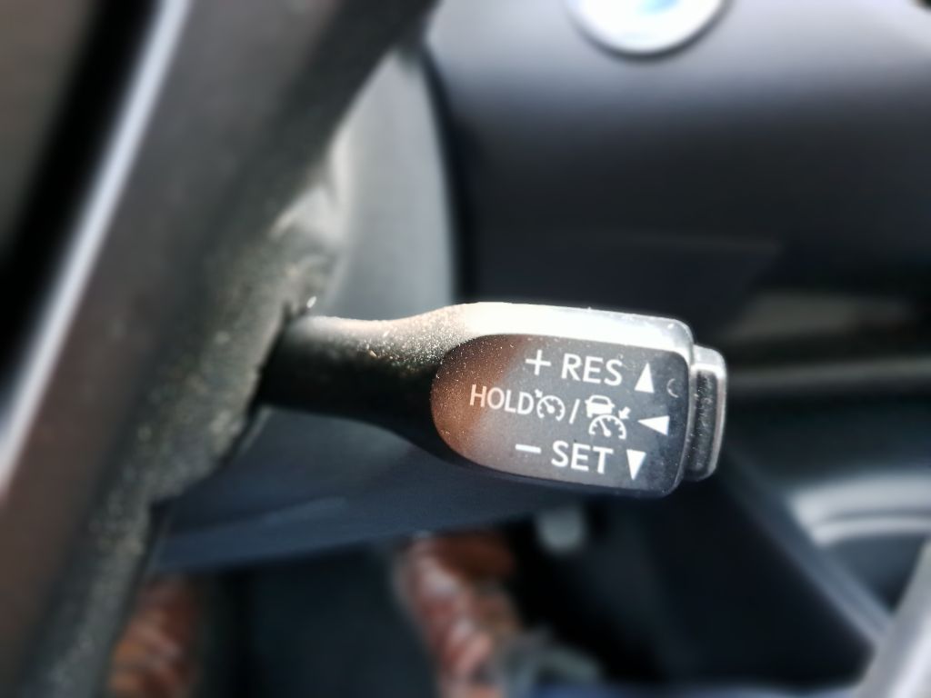 Toyota C-HR 1.8l Hybrid Business-Edition - Samsaru's Car Outlet