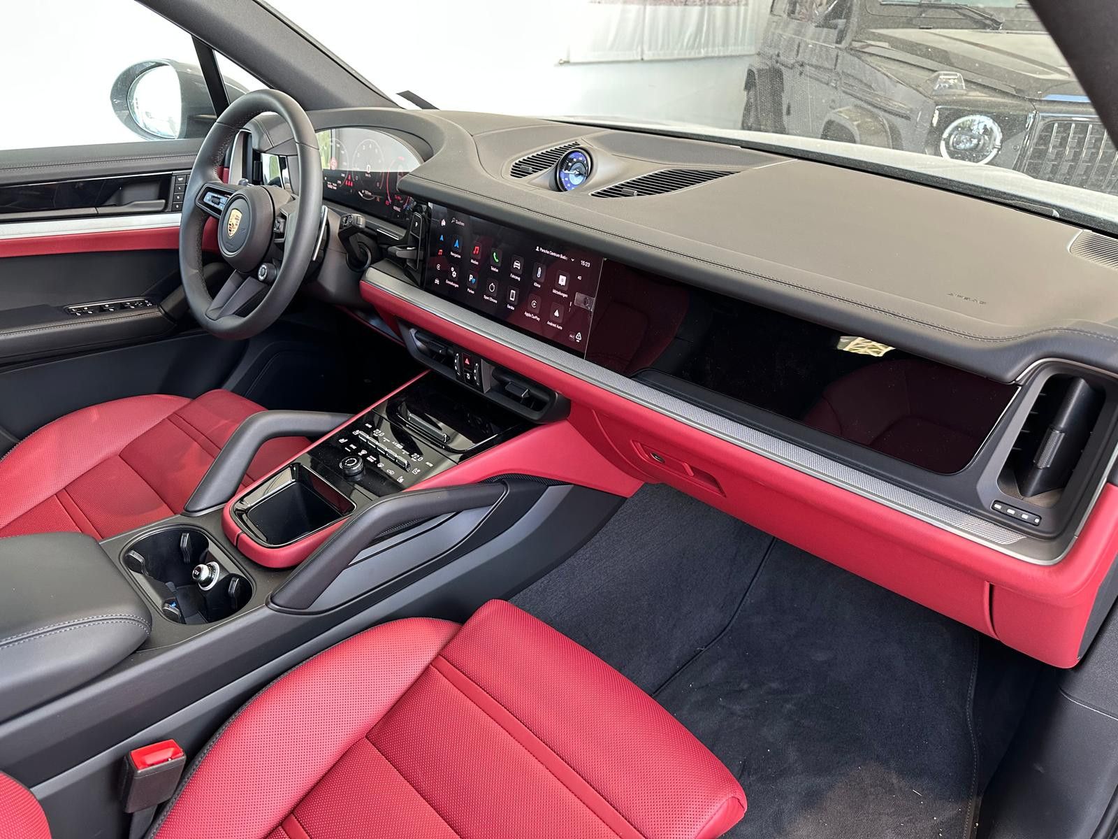Porsche Cayenne Facelift -19%/gr-rot/Pan/Mtx/ACC/14W/21