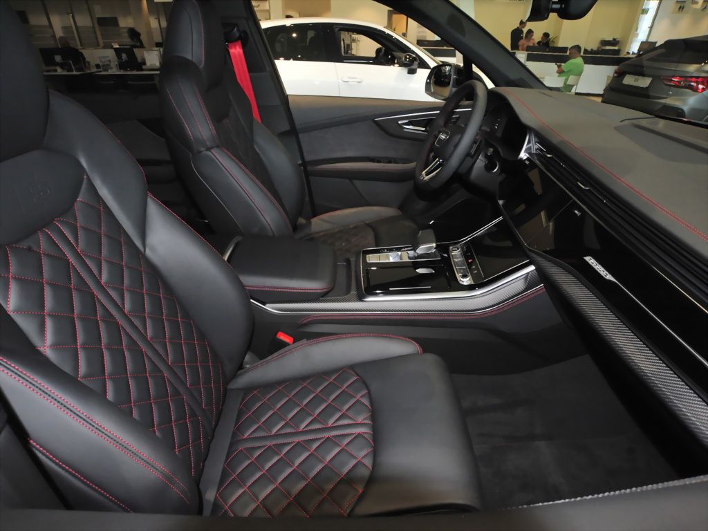 Audi Q7 SUV S line 55 TFSI e quattro Allradlenkung