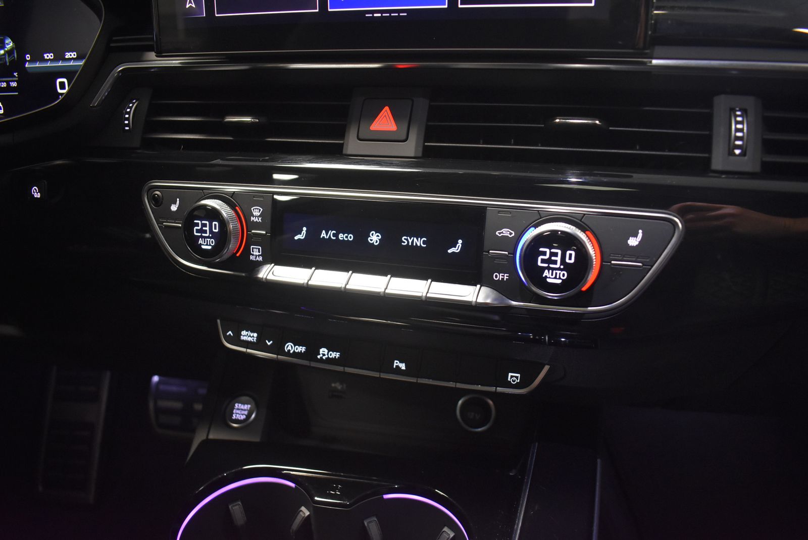 Audi A5 40 TDI Quattro S-line Competit Navi Panor AHK