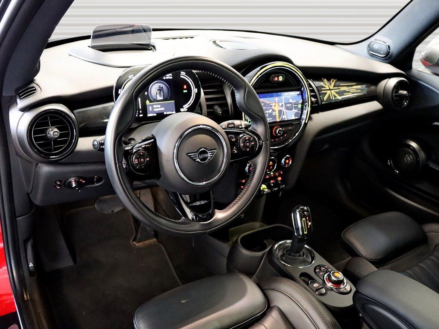 MINI Cooper SE - Samsaru's Car Outlet