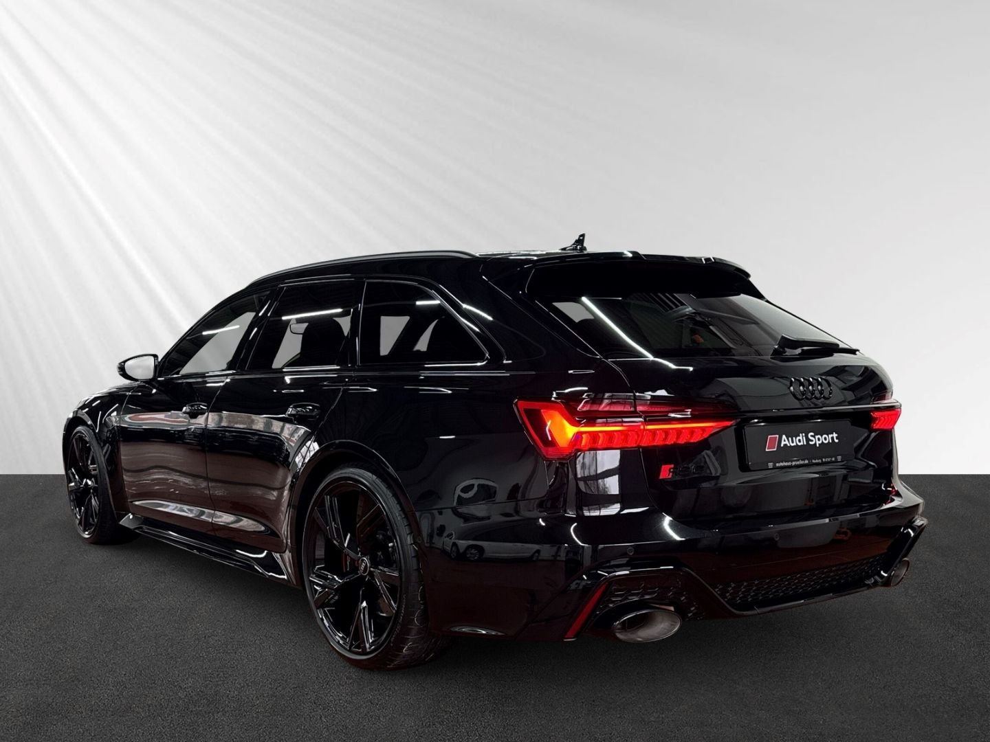 Audi RS6 Avant qu tiptro 360°+AHK+Keramik+Pano+Sthz
