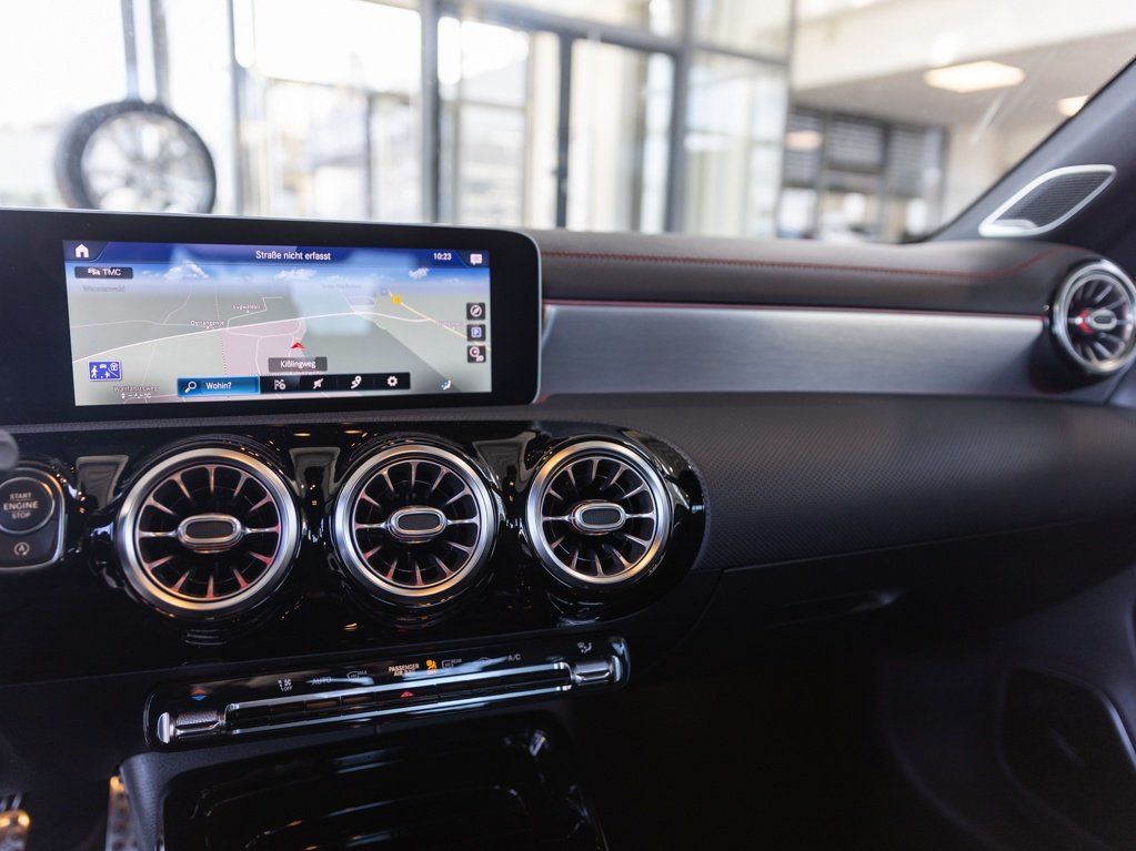 Mercedes-Benz CLA 35 AMG 4M - Samsaru's Car Outlet