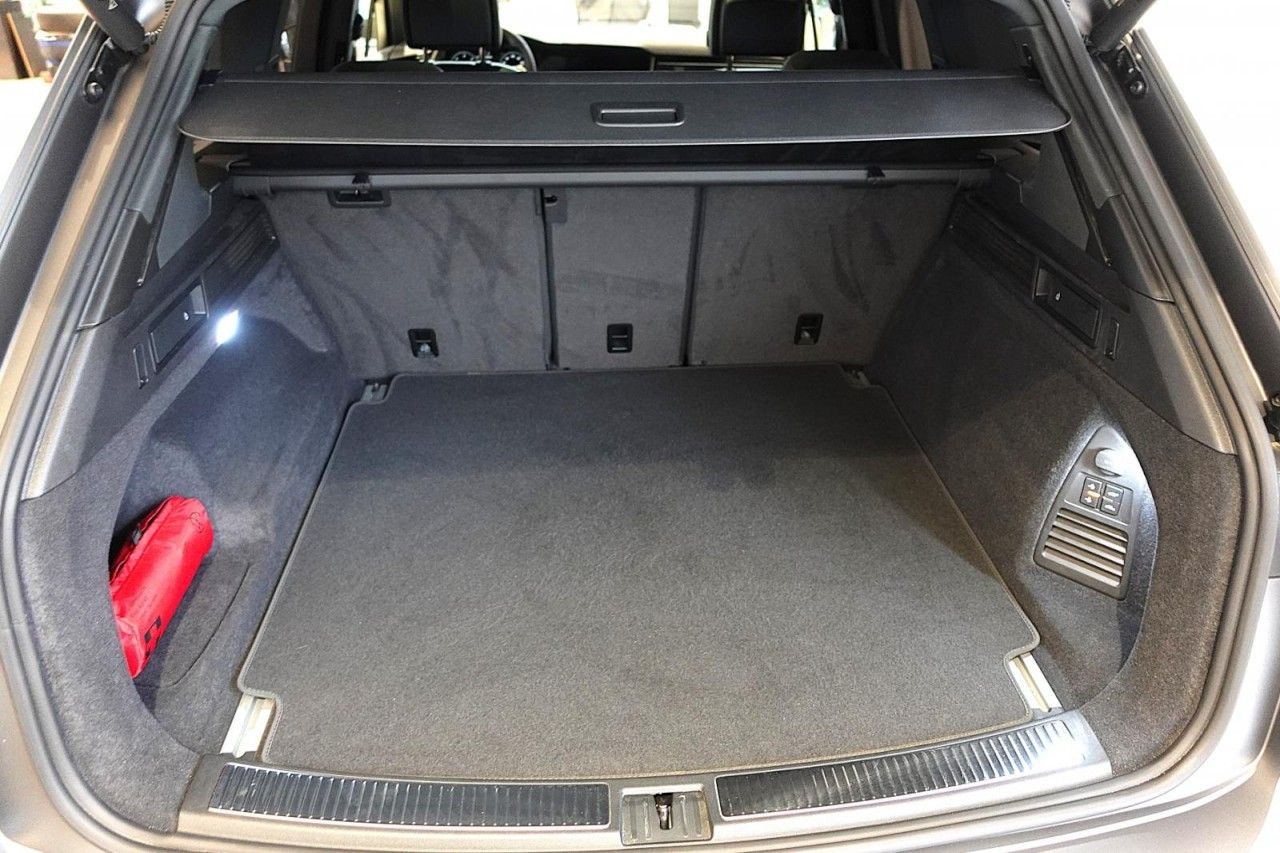 Volkswagen Touareg R-Line 3.0TDI 4M AHK PanoStandh RFK Navi