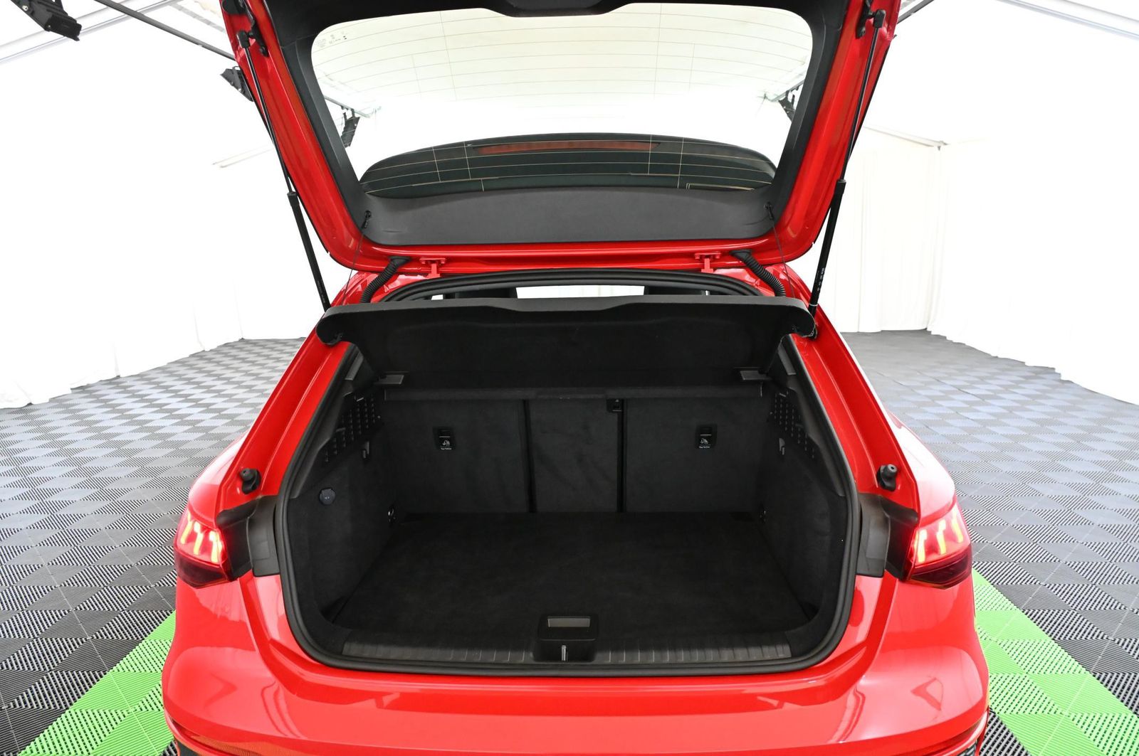 Audi A3 Sportback 35 TFSI Design-Luxe MATRIX/MMI+/18