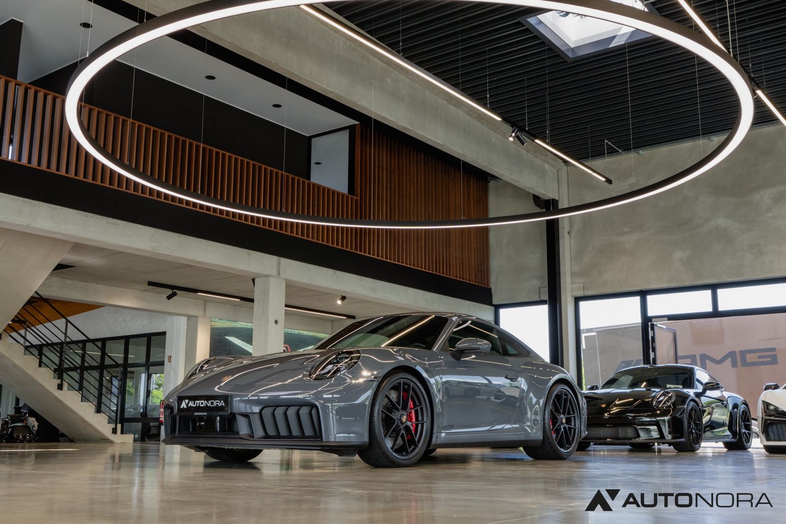 Porsche 911 (992.2) Carrera 4 GTS Lift 18-Wege Matrix