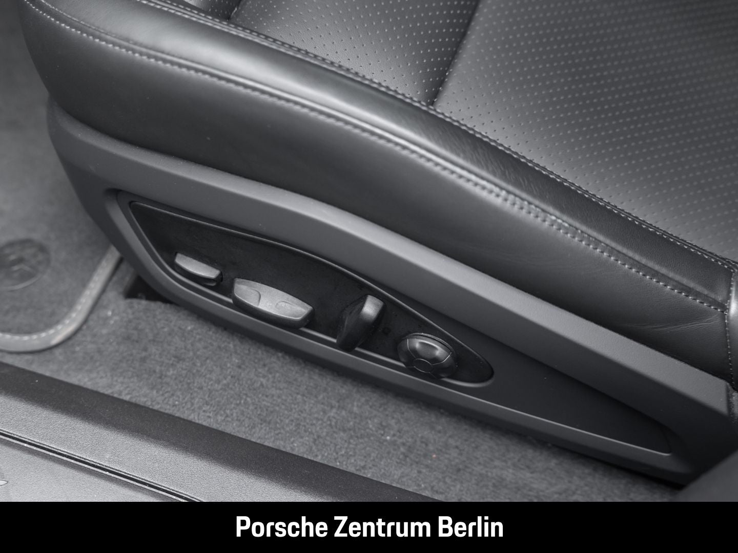 Porsche Taycan 4 Cross Turismo BOSE Performancebatterie+