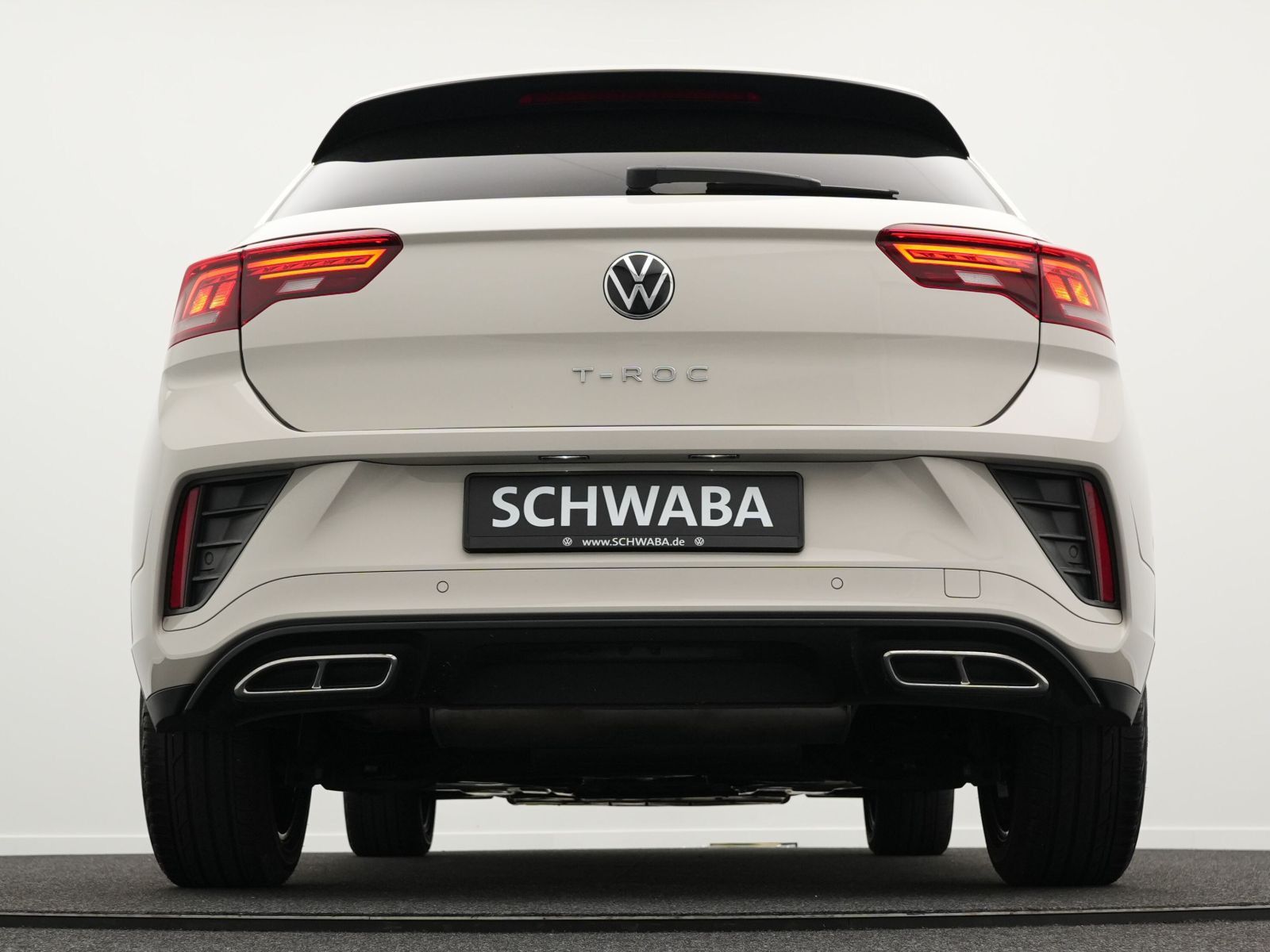Volkswagen T-Roc R-Line 1.5 TSI DSG - Samsaru's Car Outlet