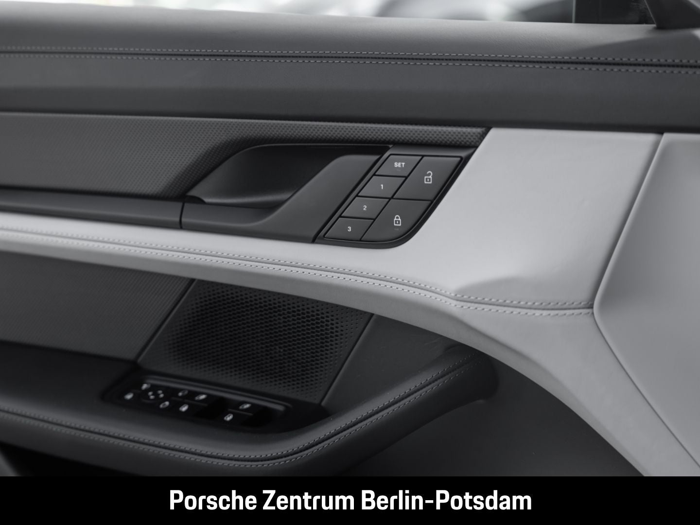 Porsche Taycan GTS Sport Turismo Burmester Panoramadach