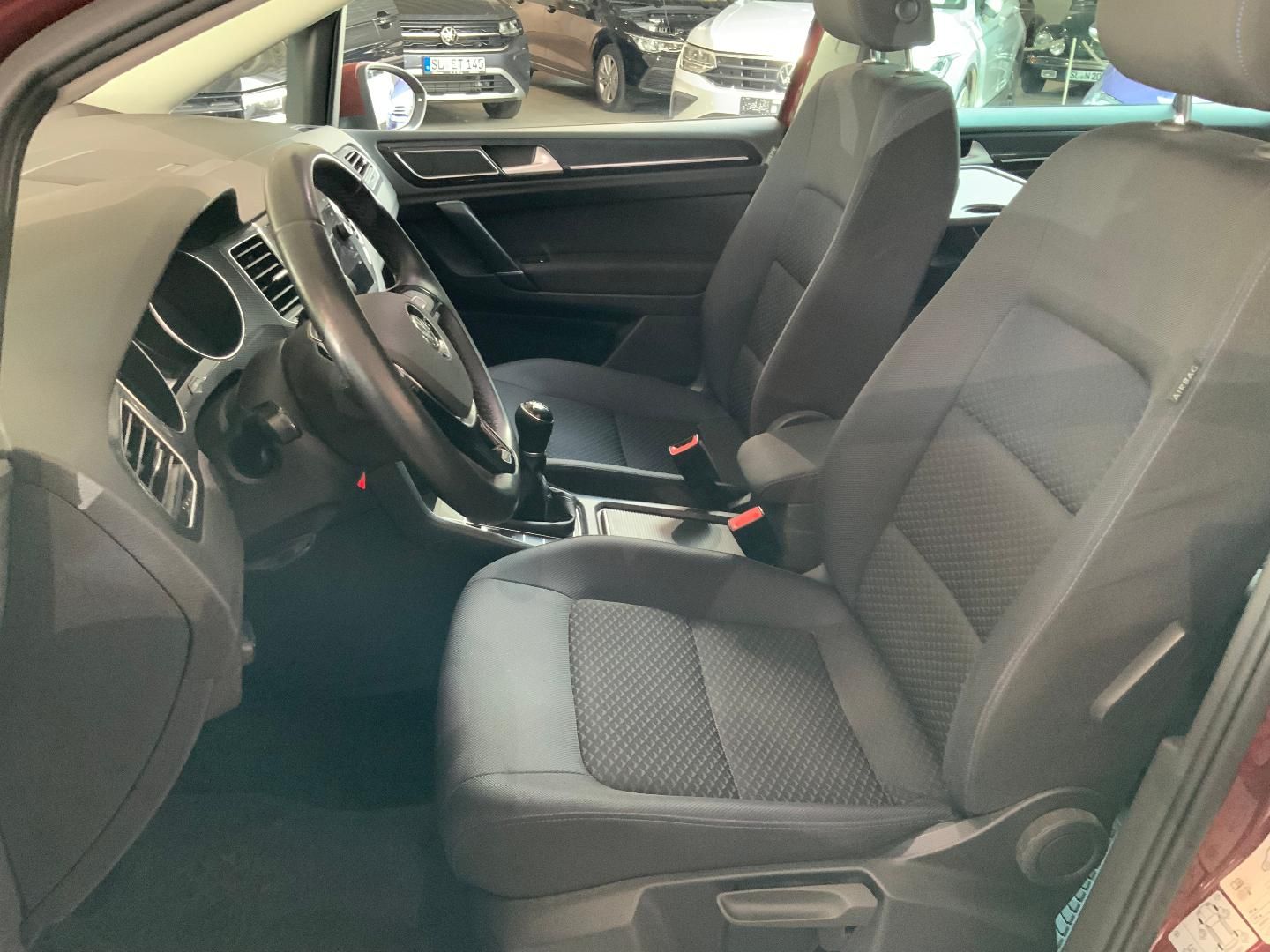 Volkswagen Golf Sportsvan United 1.0 TSI - Samsaru's Car Outlet