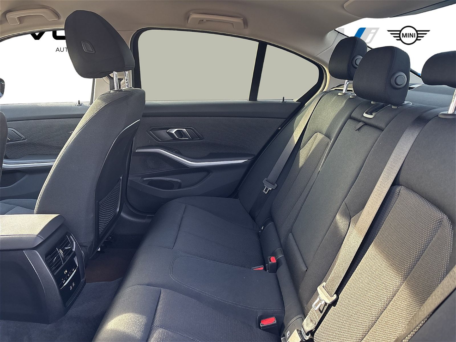 BMW 320d xDrive Limousine Tempomat AHK