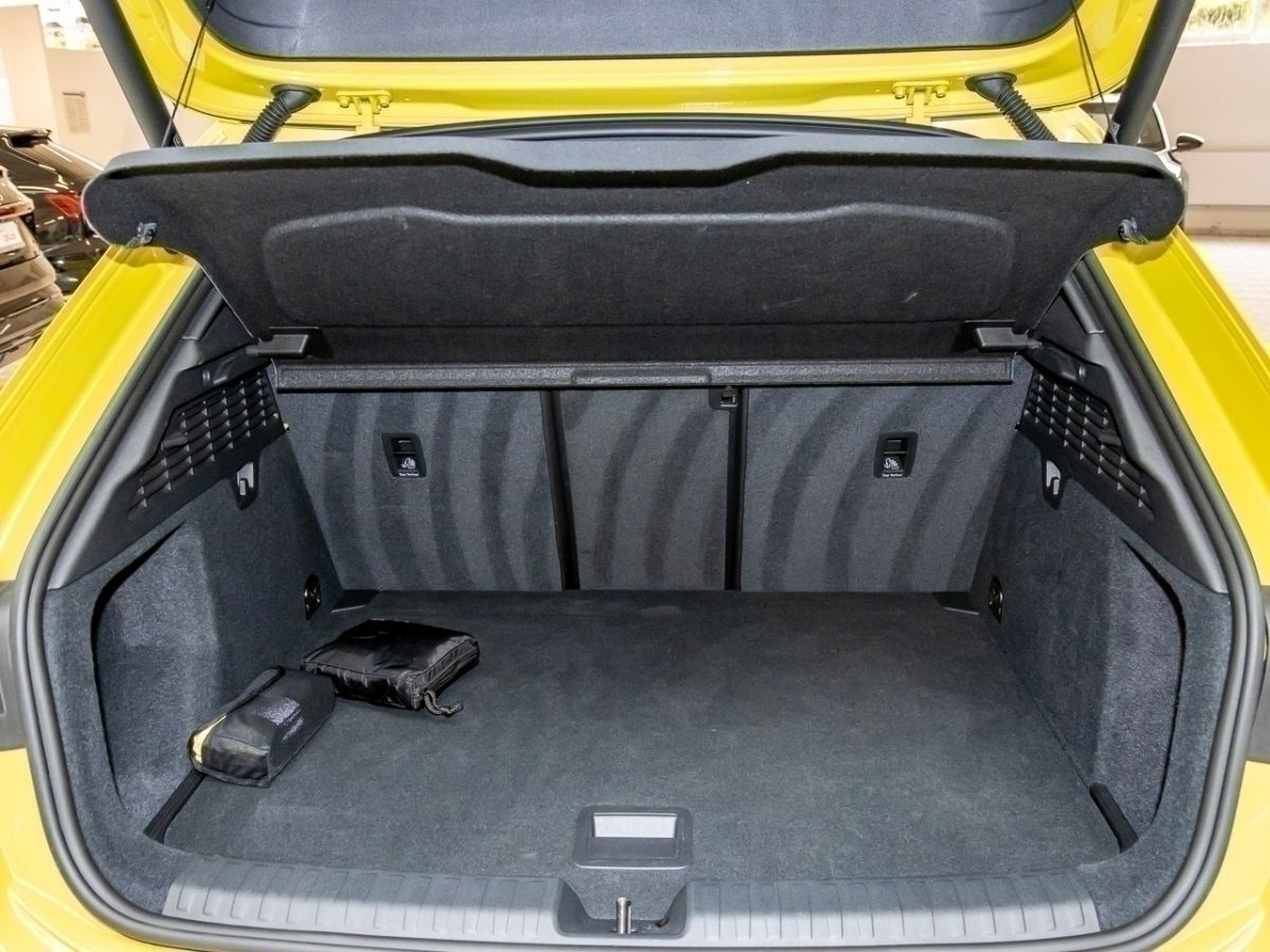 Audi A3 Sportback advanced 30 TFSI S tronic Pano AHK