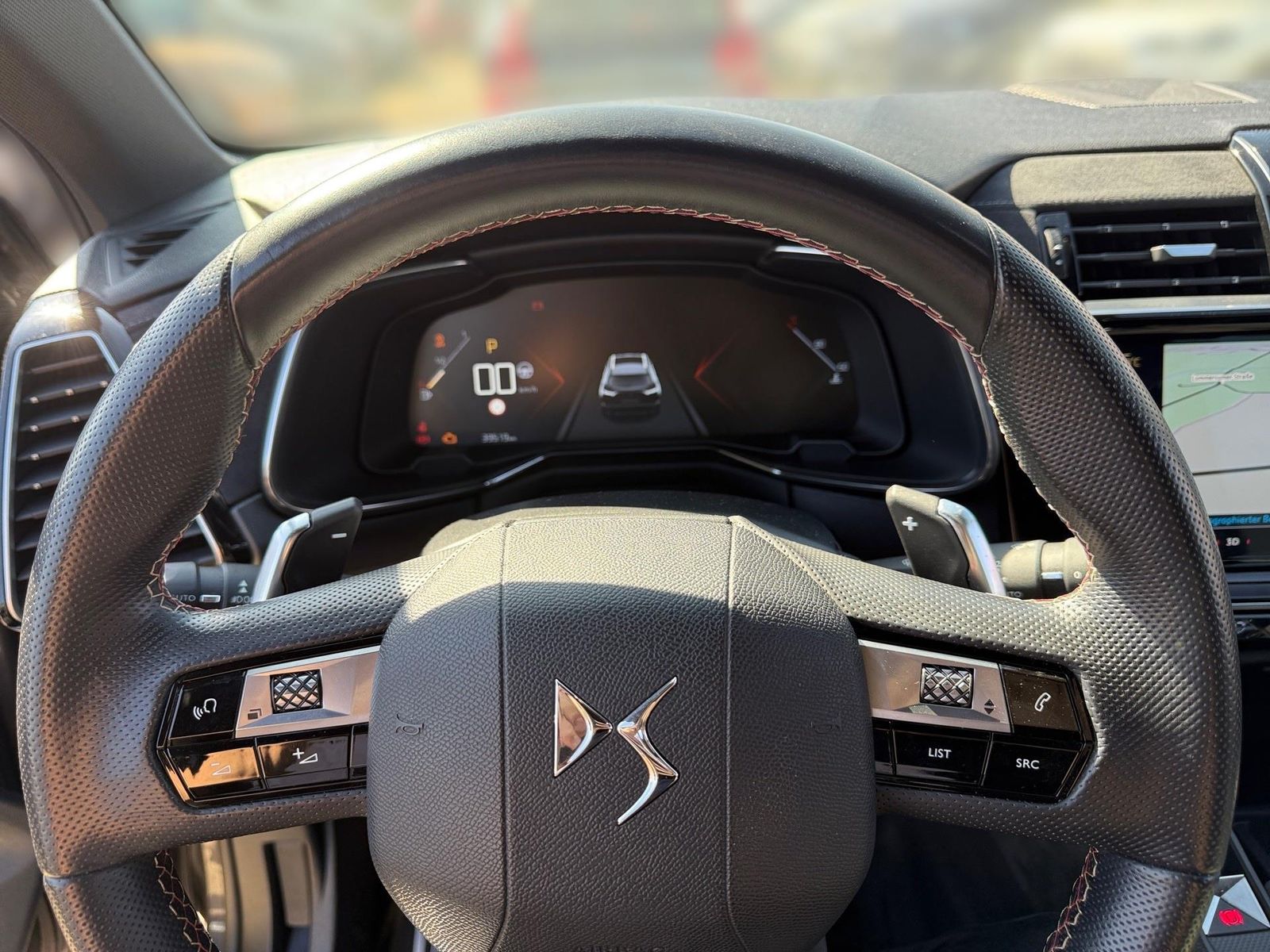DS Automobiles DS7 CROSSBACK PERFLIN BHDI 180 NAVIGATION,KEYLES