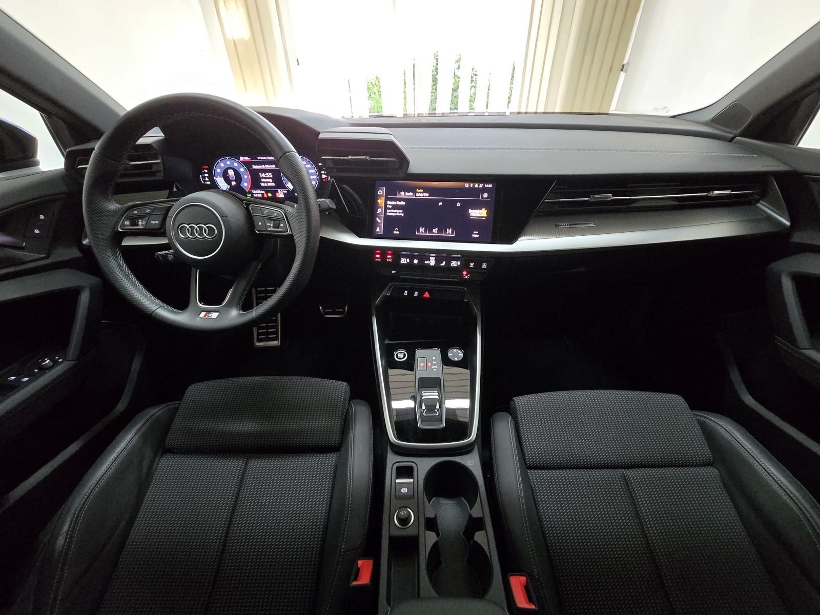 Audi A3 Sportback 30TFSI S-tronic S-Line Optik schwaz