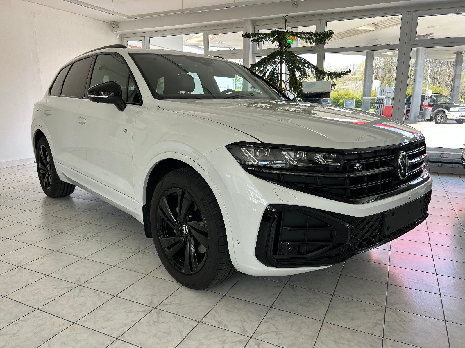 Volkswagen Touareg 3.0 TDI 210 kW 4Motion R-Line Final Edit