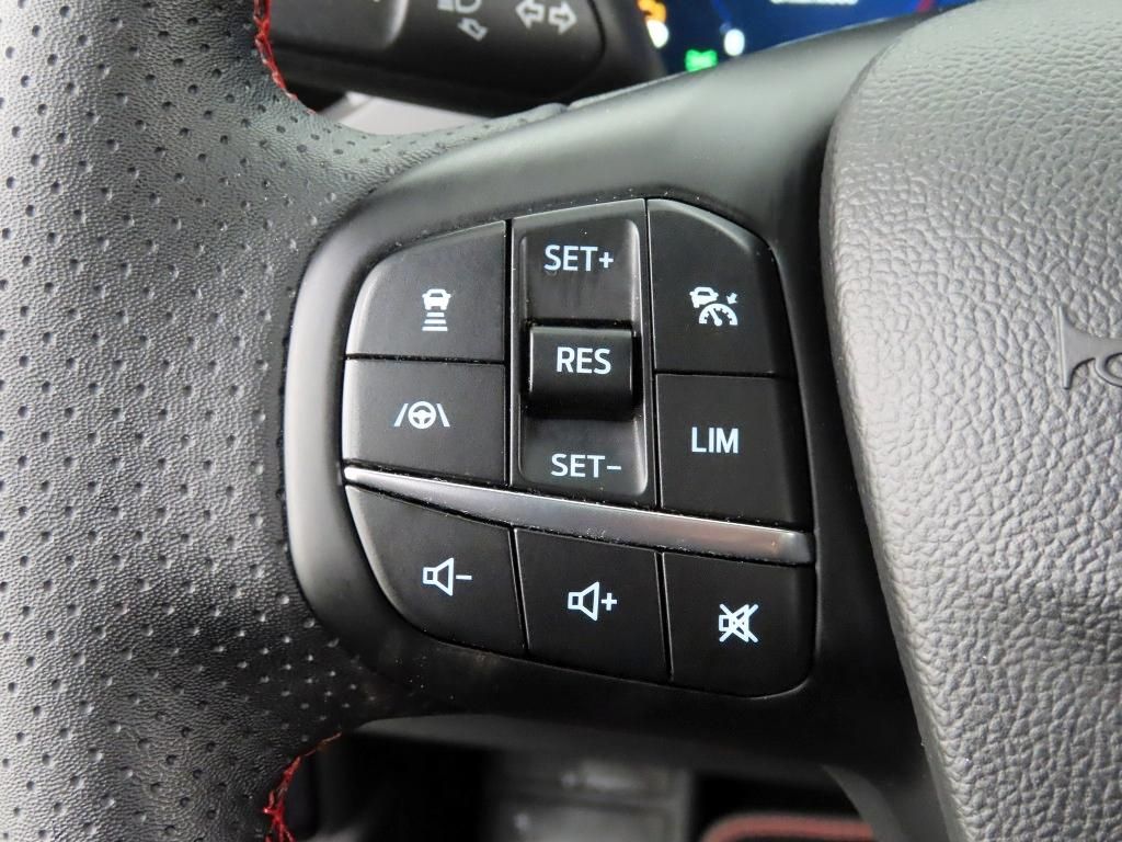 Ford Focus Turnier 1.5 EcoBlue Aut ST-Line X iACC+SHZ
