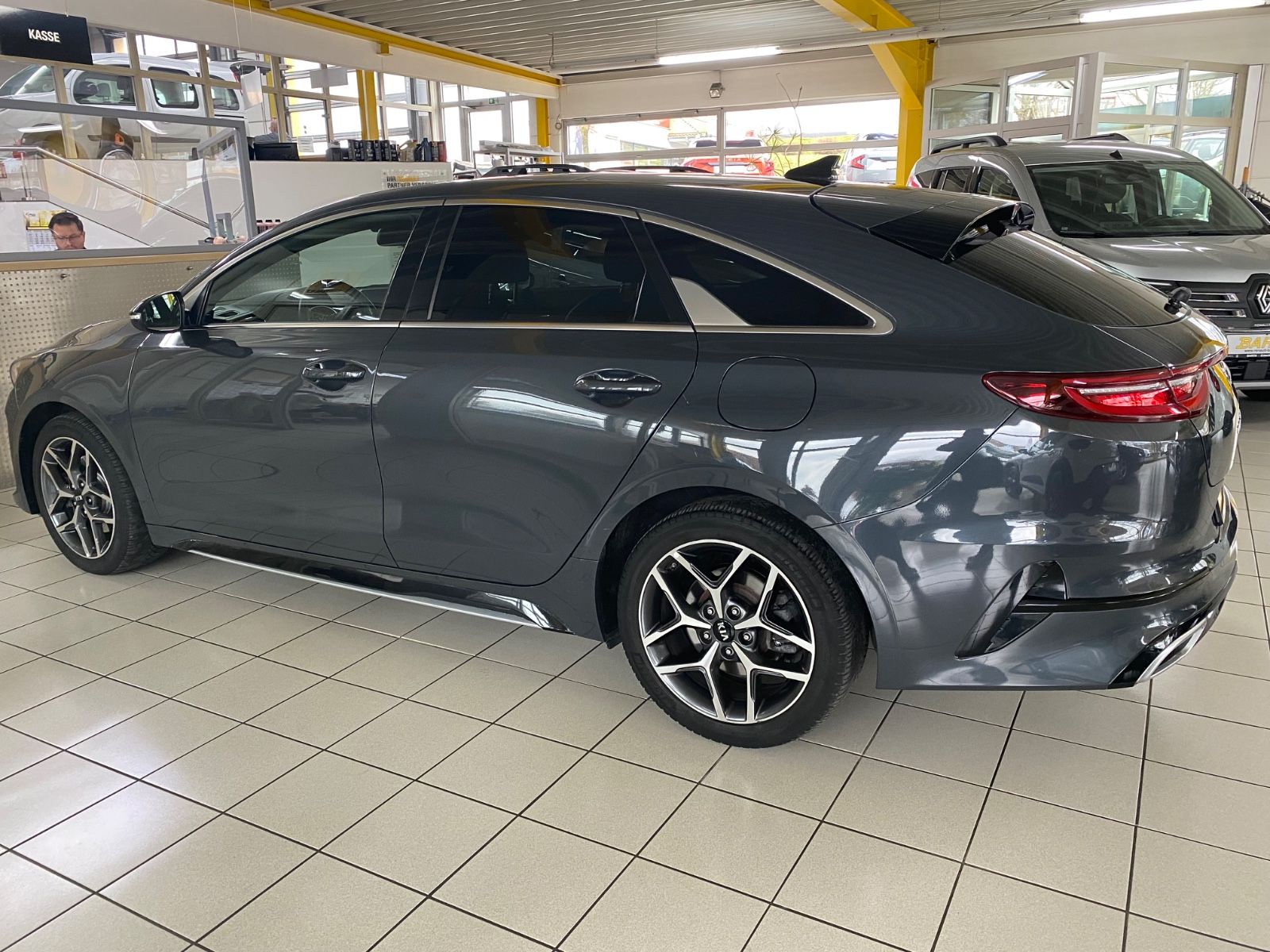 Kia pro cee'd / ProCeed - Samsaru's Car Outlet