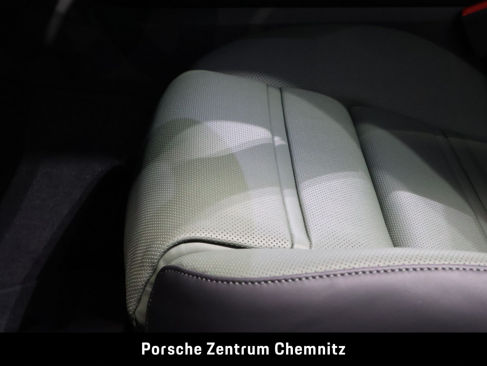 Porsche Cayenne E-Hybrid Luftfed.;BOSE;HD-Matrix;22"