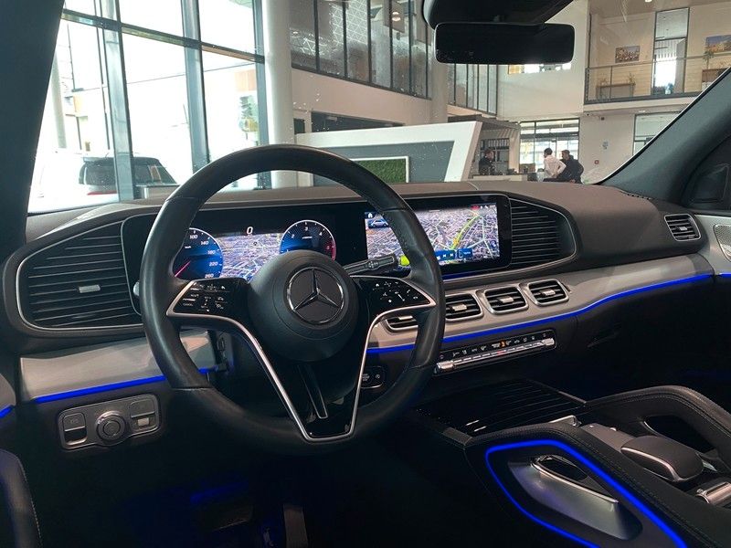 Mercedes-Benz GLE 450d AMG NightP Airm. Sbel Sthz Pano DTR AHK