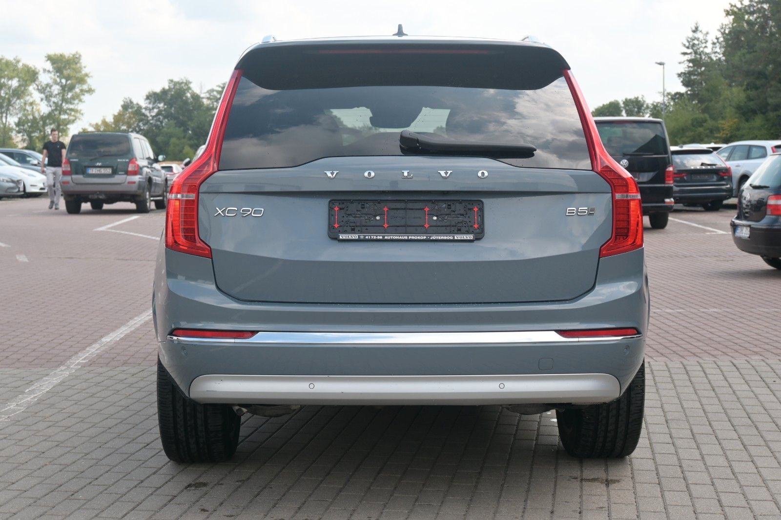 Volvo XC90 B5 Inscrip. AWD - Samsaru's Car Outlet