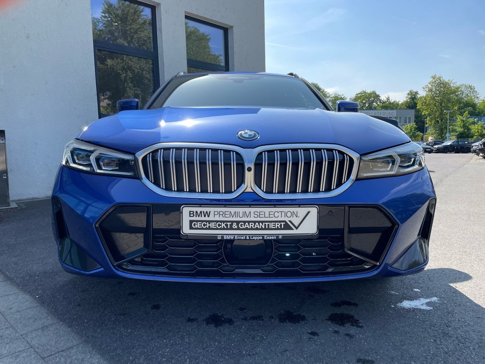 BMW 330e xDrive Tour M Sport | AHK ACC FIN ab 1,99 %