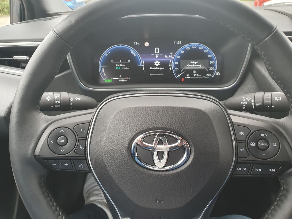 Toyota Corolla 1.8 Hybrid Touring Sports Team D + LED