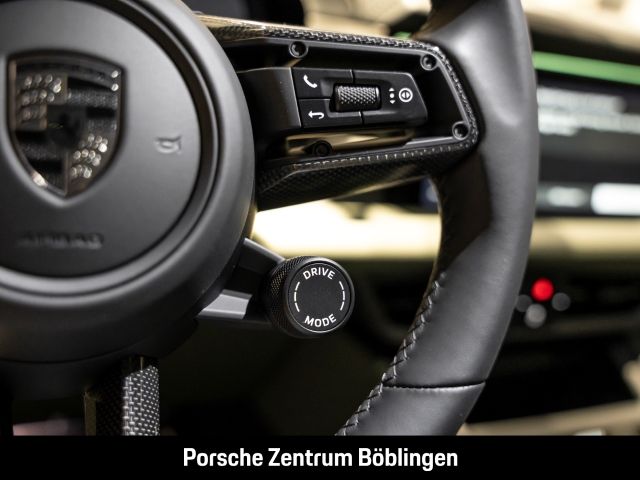 Porsche Macan Turbo - Samsaru's Car Outlet