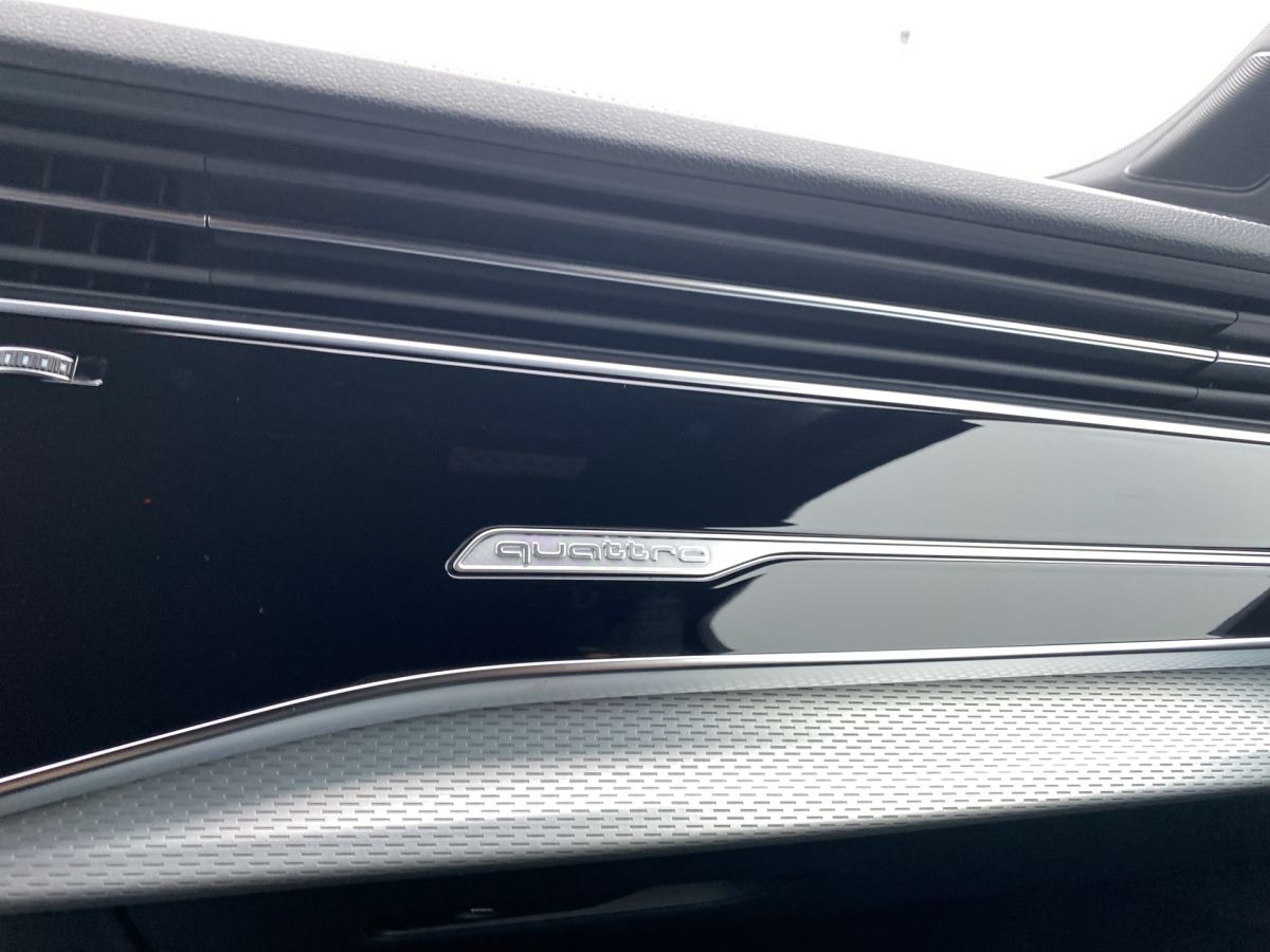 Audi Q7 SUV S line 50 TDI qu. tiptr. Laser PANO AHK