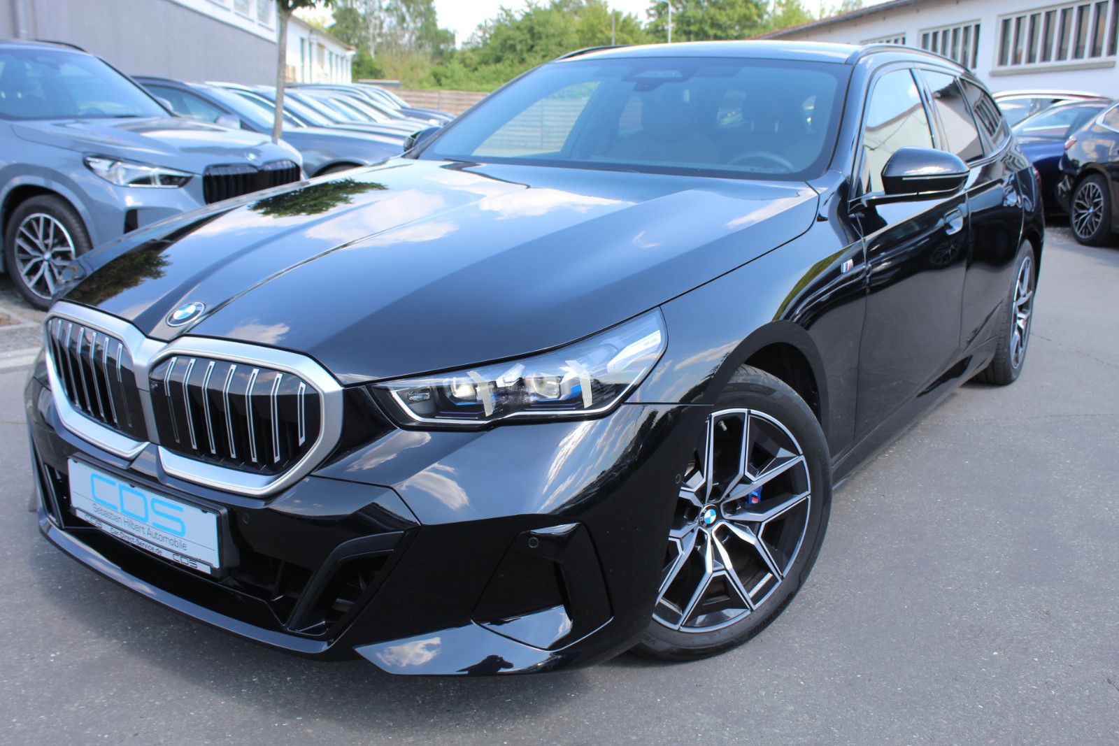 BMW 520d M Sportpaket +Panoramad.+HUD+AHK+Autobahn+