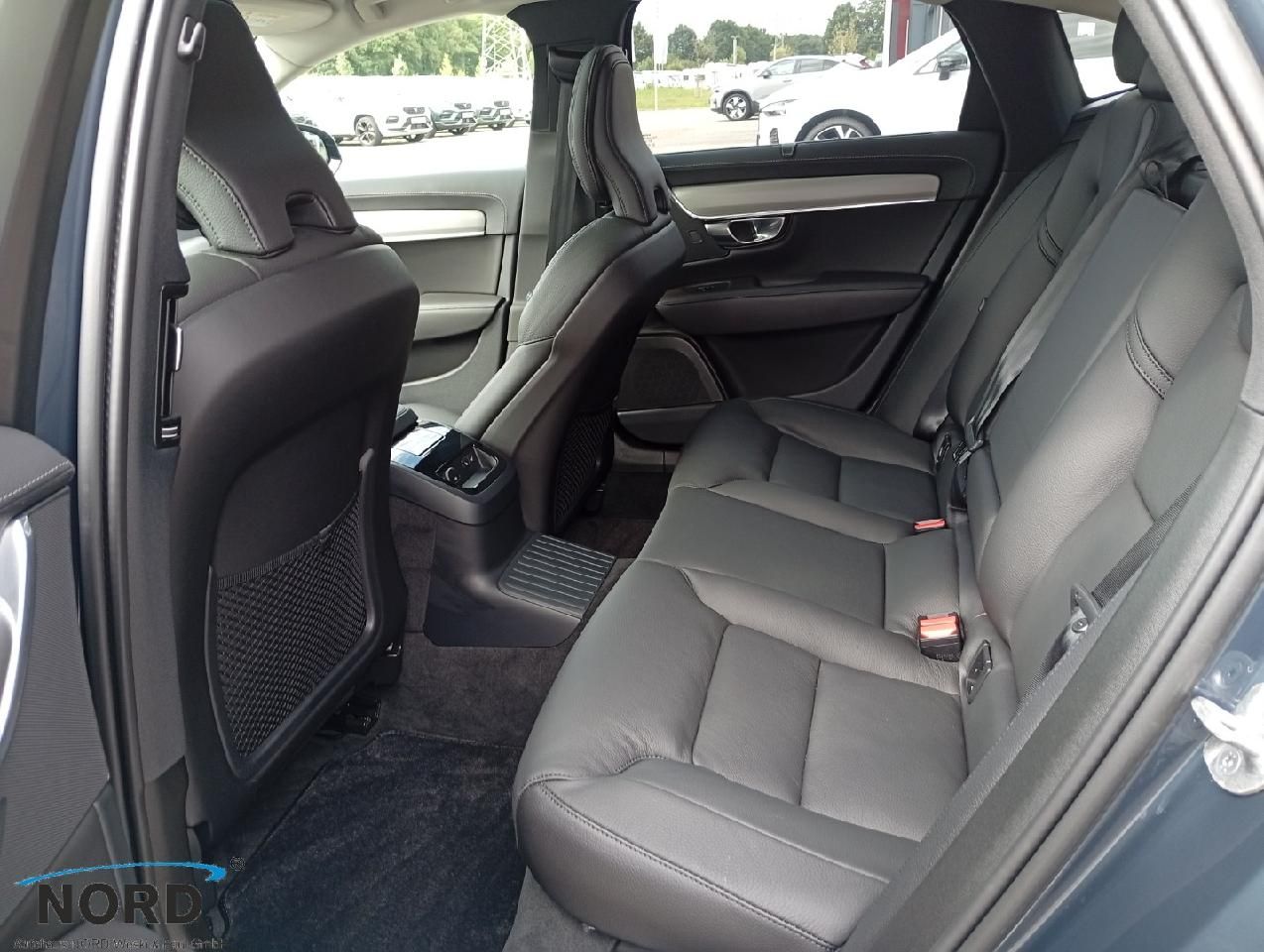 Volvo S90 T8 Ultimate Dark Plug-In Hybrid AWD