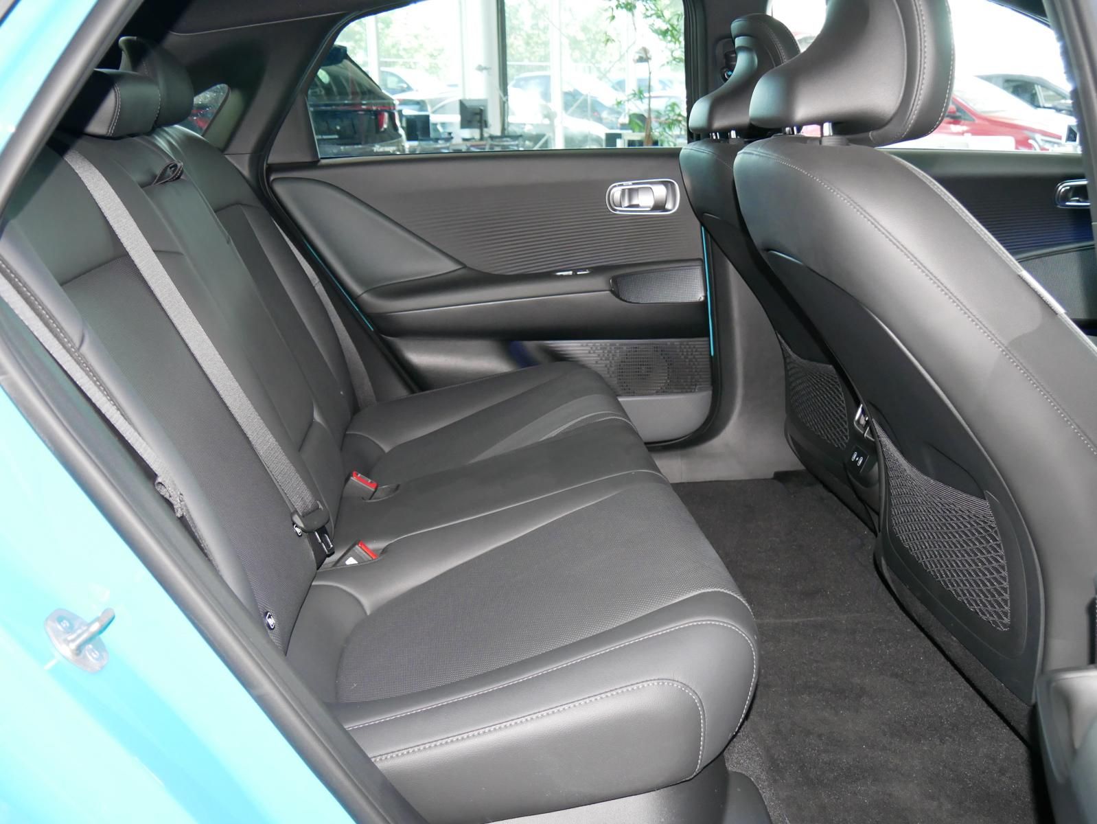 Hyundai IONIQ 6 Uniq 4WD 77,4KWh 325 PS digi Außenspiege