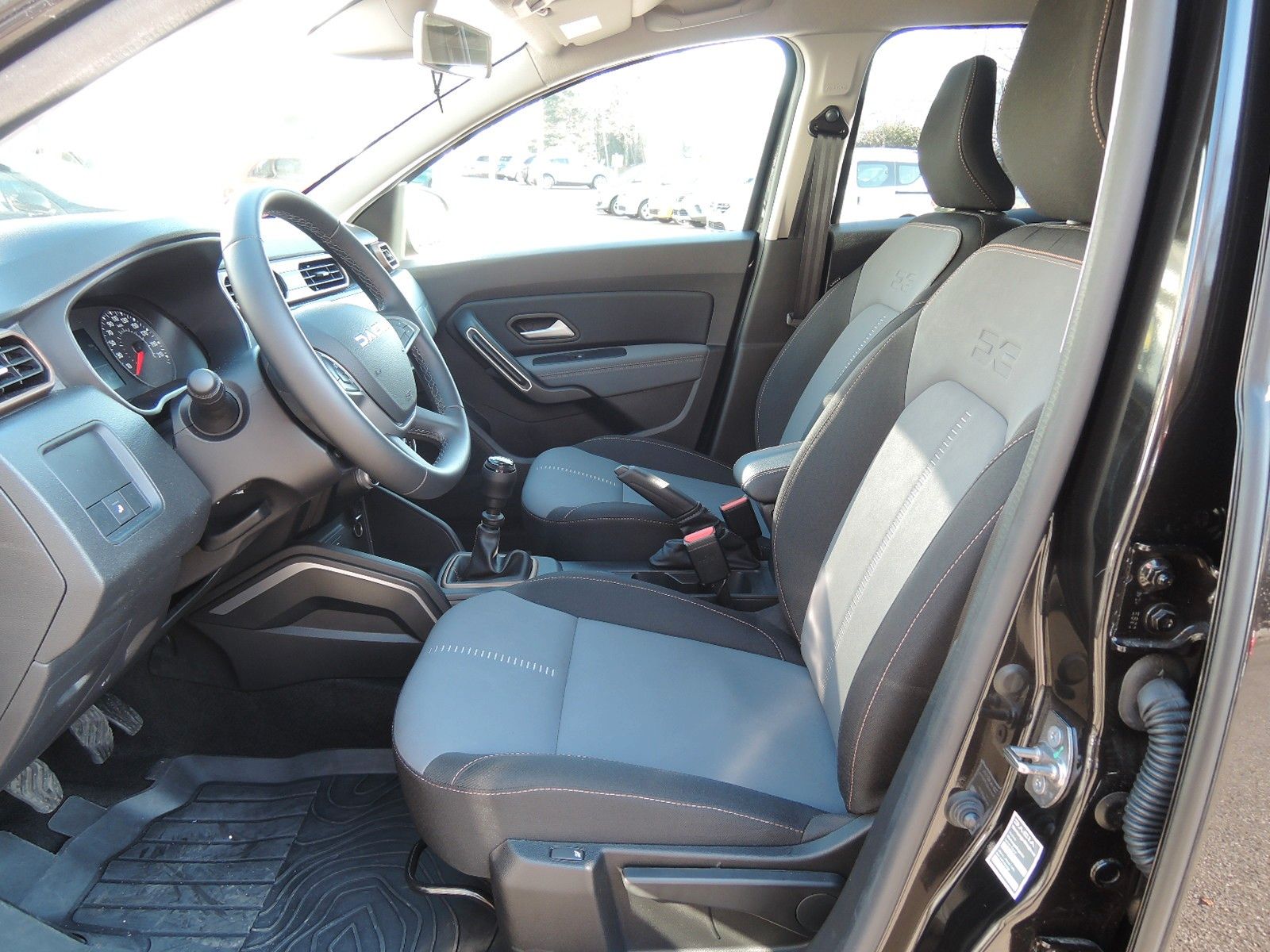 Dacia Duster TCe 150 4x4 Extreme - Samsaru's Car Outlet