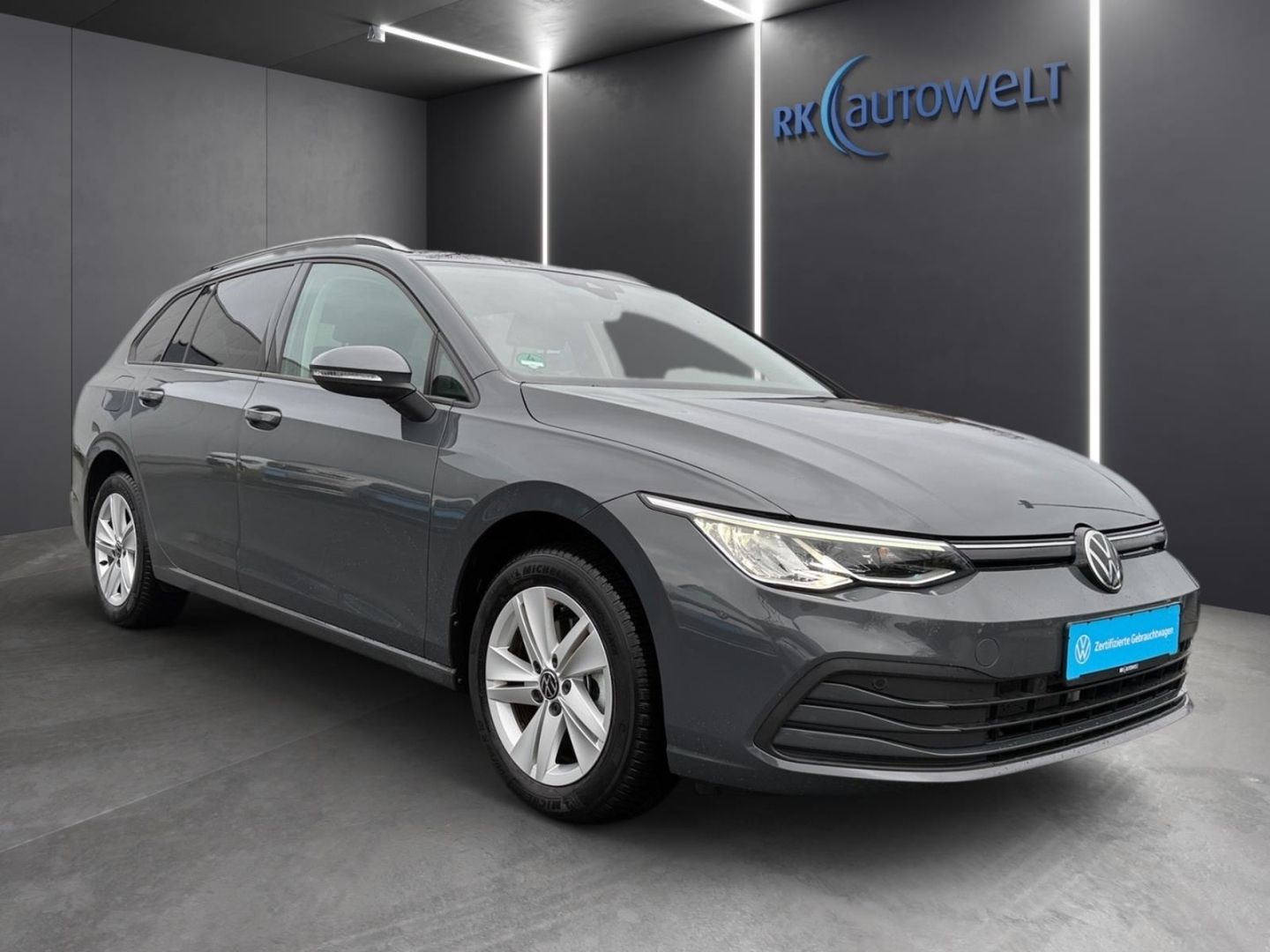 Volkswagen Golf Variant 8 VIII Life 1.0 eTSI - Samsaru's Car Outlet