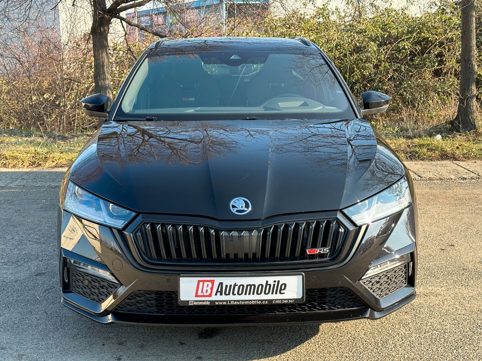 Skoda Octavia Combi RS 2.0TSi DSG - Samsaru's Car Outlet