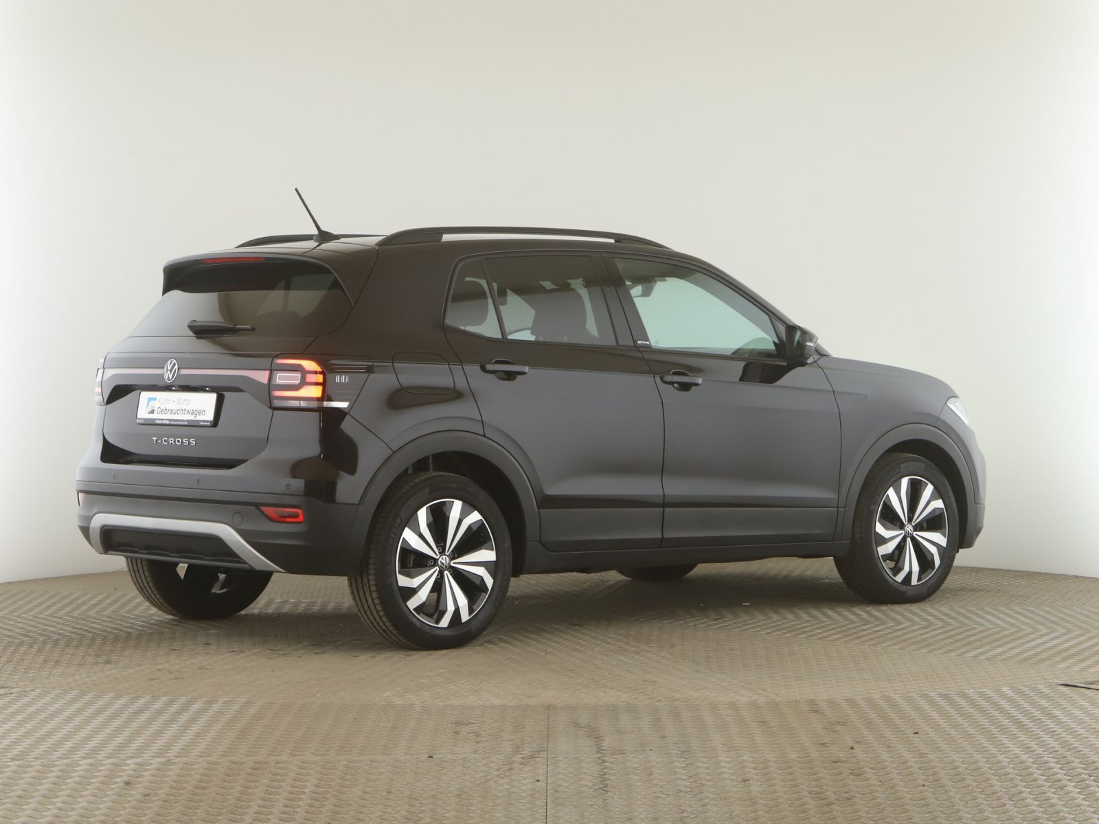 Volkswagen T-Cross 1.0 TSI Life - Samsaru's Car Outlet