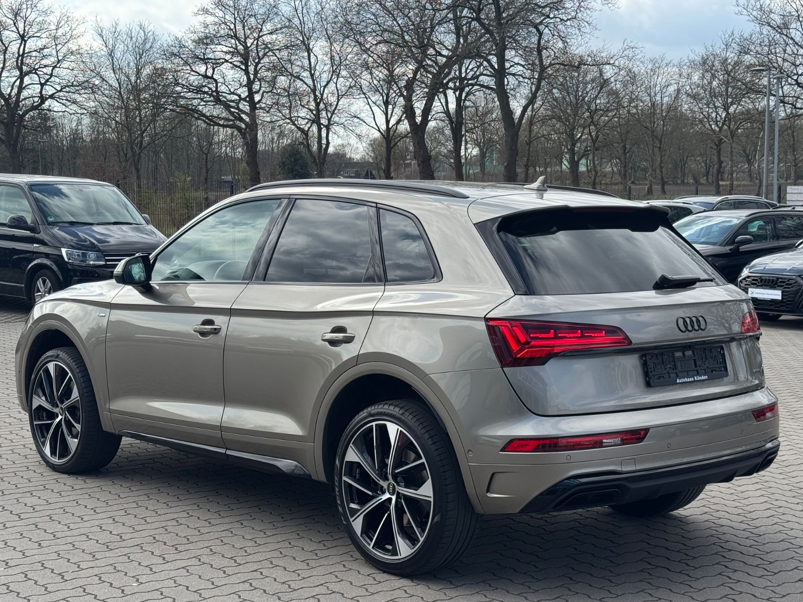 Audi Q5 40 TDI quattro S line - Samsaru's Car Outlet