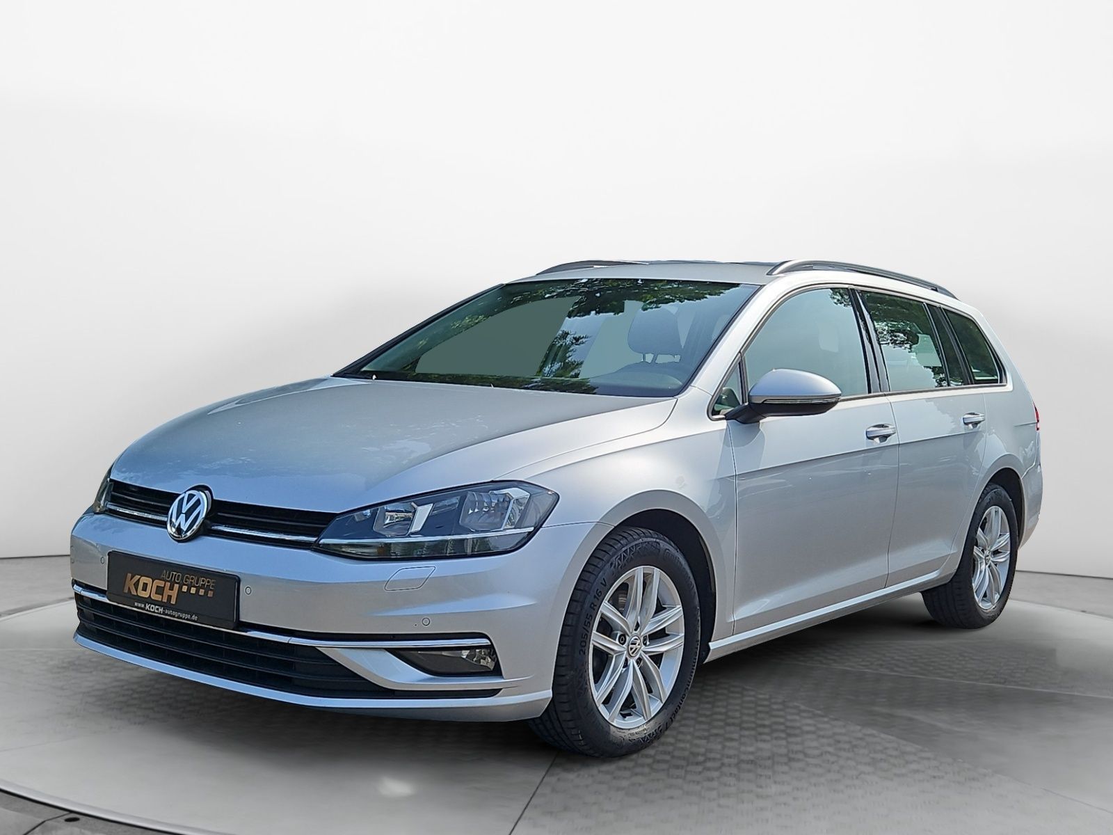 Volkswagen Golf VII Variant 2.0TDI Comfortline - Samsaru's Car Outlet