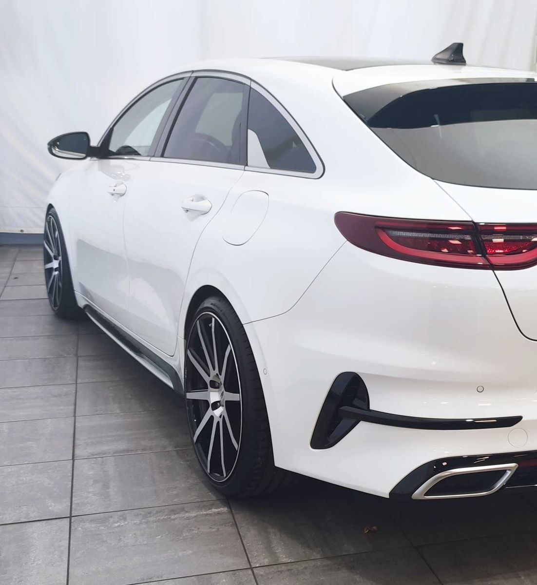 Kia ProCeed 1.4 T-GDI DCT GT LINE - Samsaru's Car Outlet