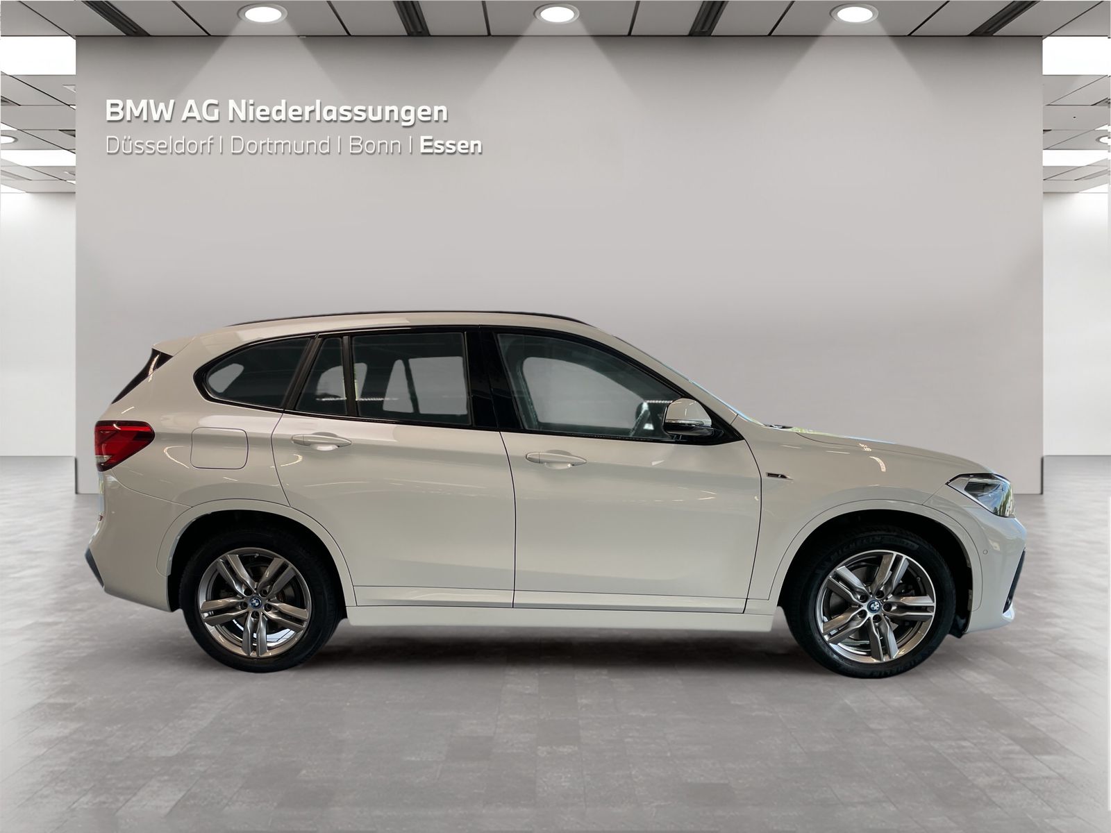 BMW X1 xDrive25e M Sport - Samsaru's Car Outlet