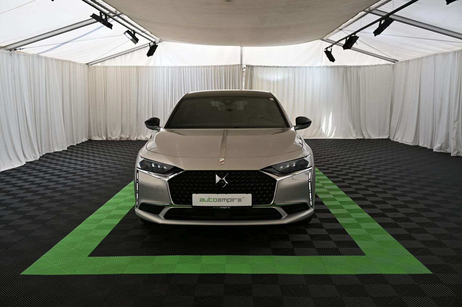 DS Automobiles DS9 1.6 E-Tense 250 RIVOLI+ UVP 68.000 EUR